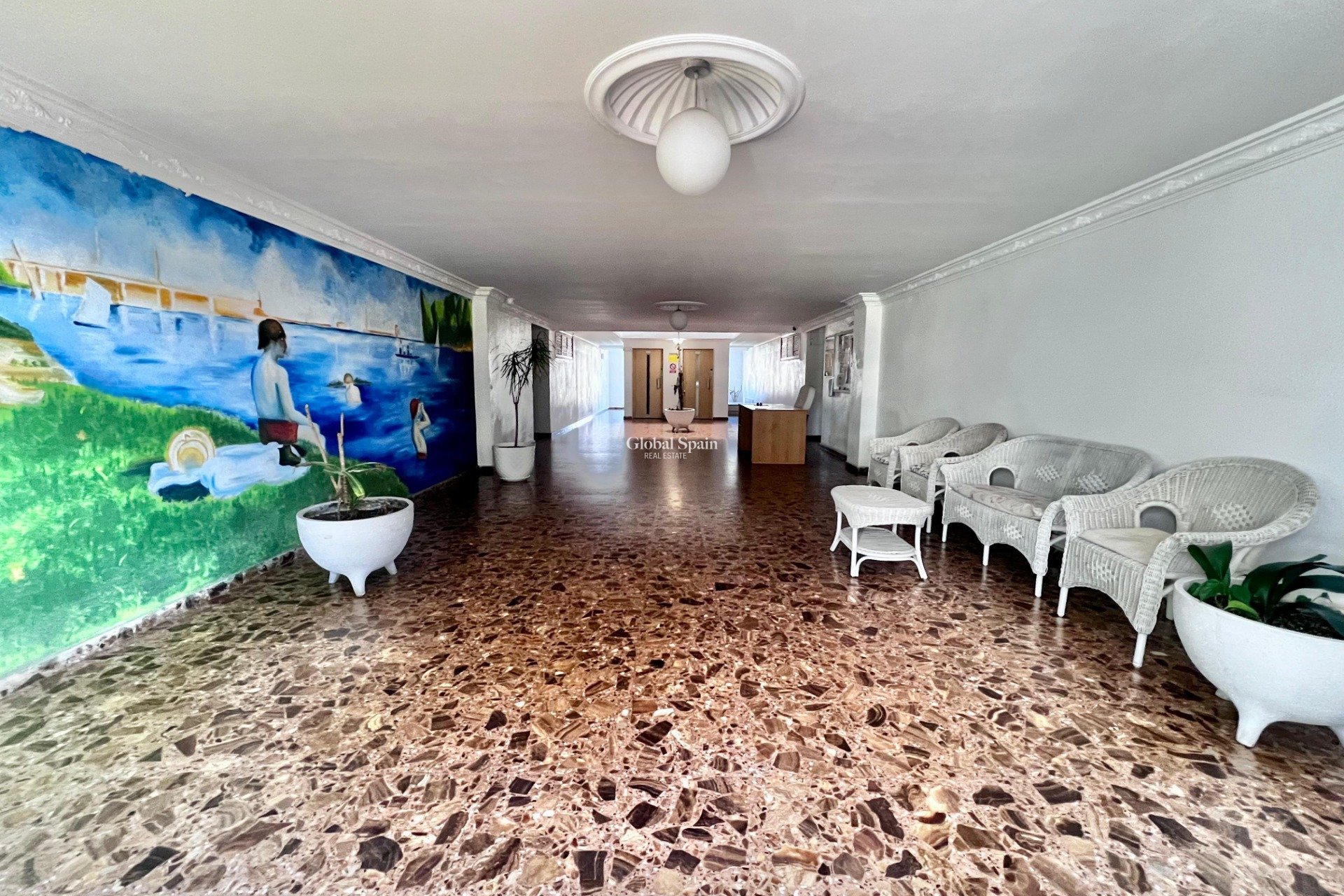 Wederverkoop - APPARTEMENT -
TORREVIEJA - Punta prima