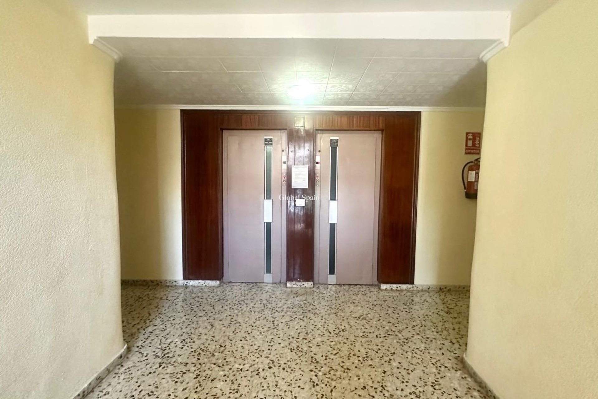 Wederverkoop - APPARTEMENT -
TORREVIEJA - Punta Prima