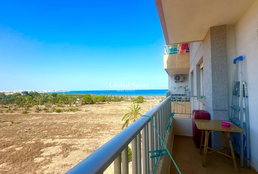 Wederverkoop - APPARTEMENT -
TORREVIEJA - Punta Prima
