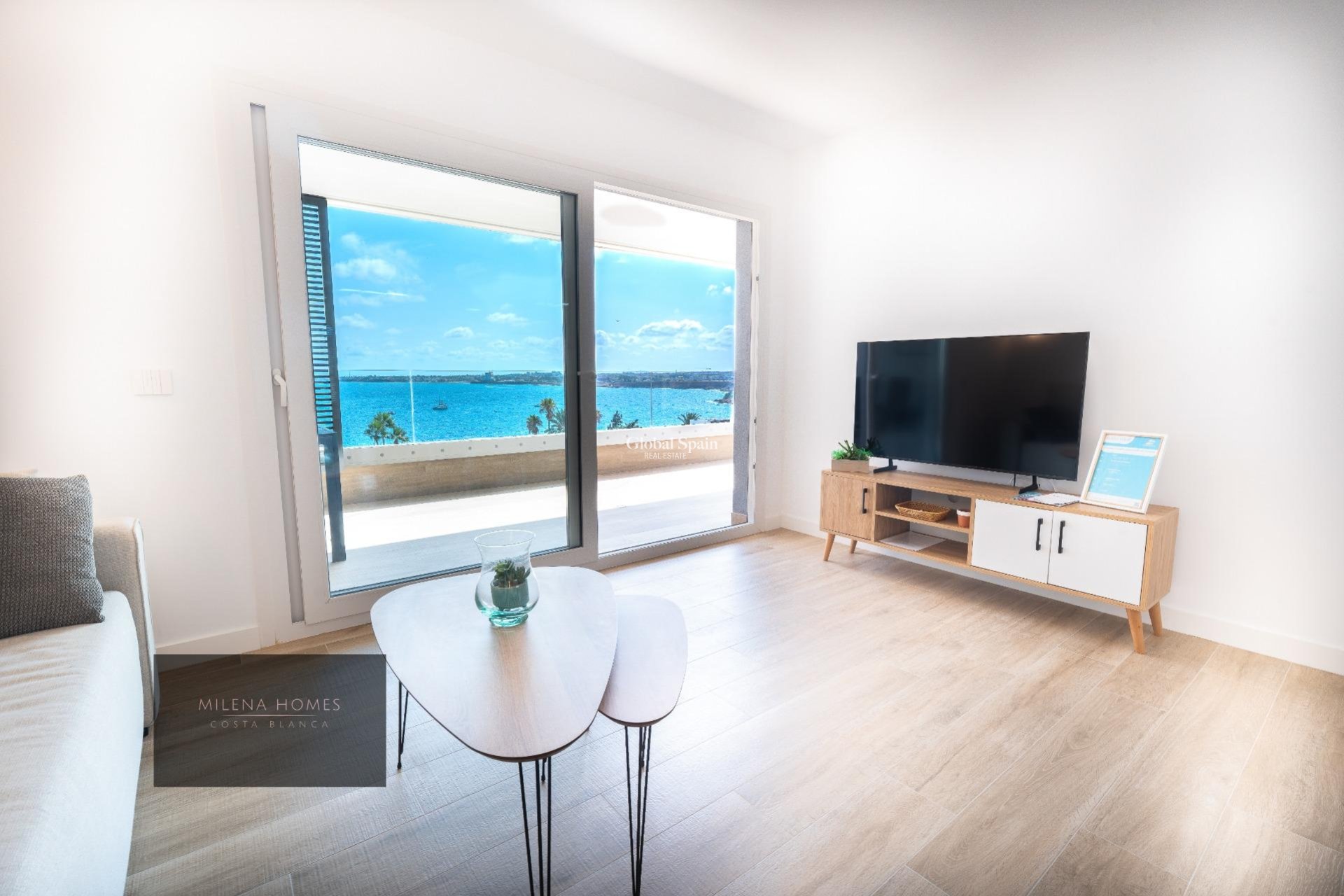 Wederverkoop - APPARTEMENT -
TORREVIEJA - Punta Prima