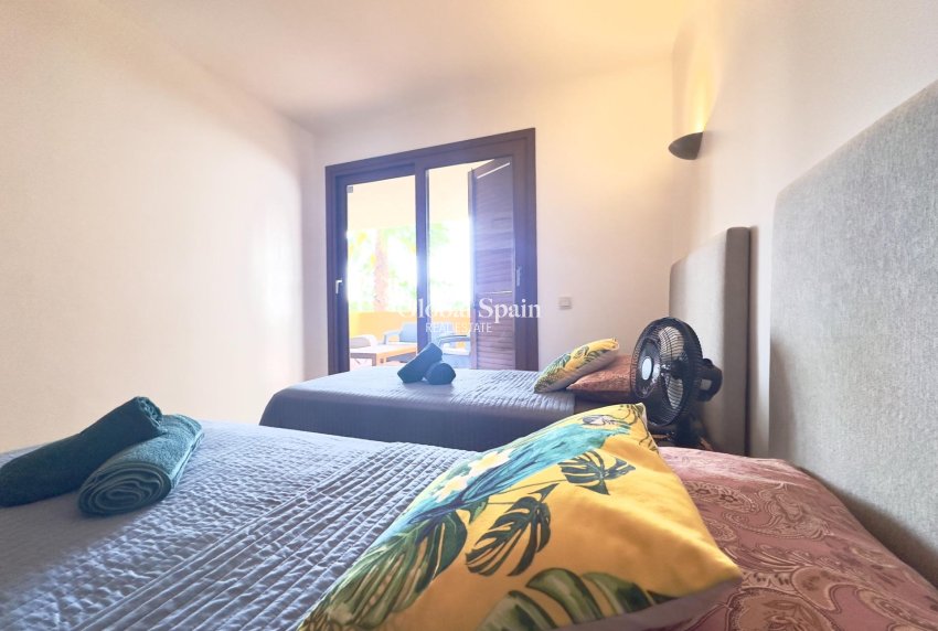 Wederverkoop - APPARTEMENT -
TORREVIEJA - Punta prima