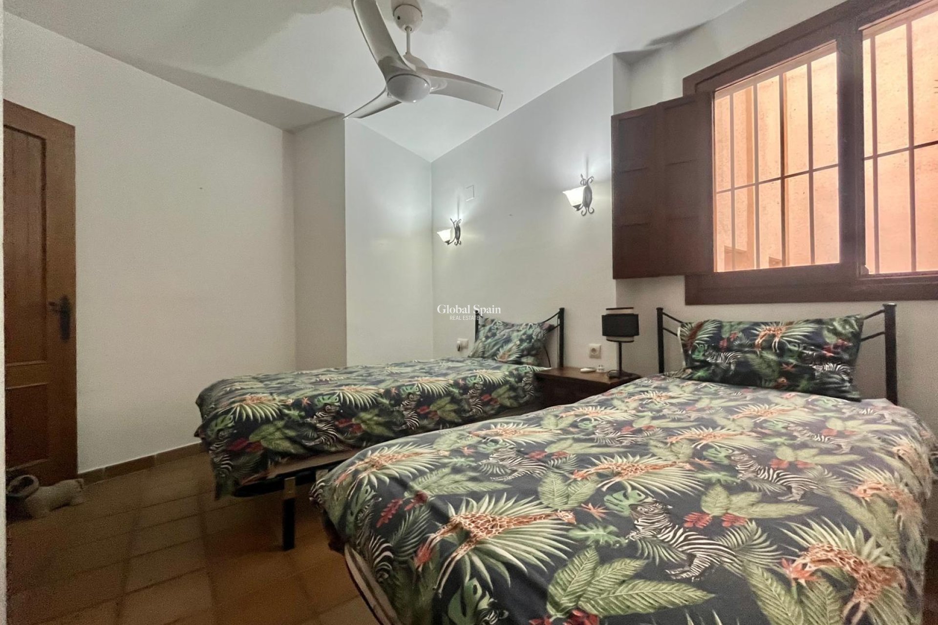 Wederverkoop - APPARTEMENT -
TORREVIEJA - Punta Prima
