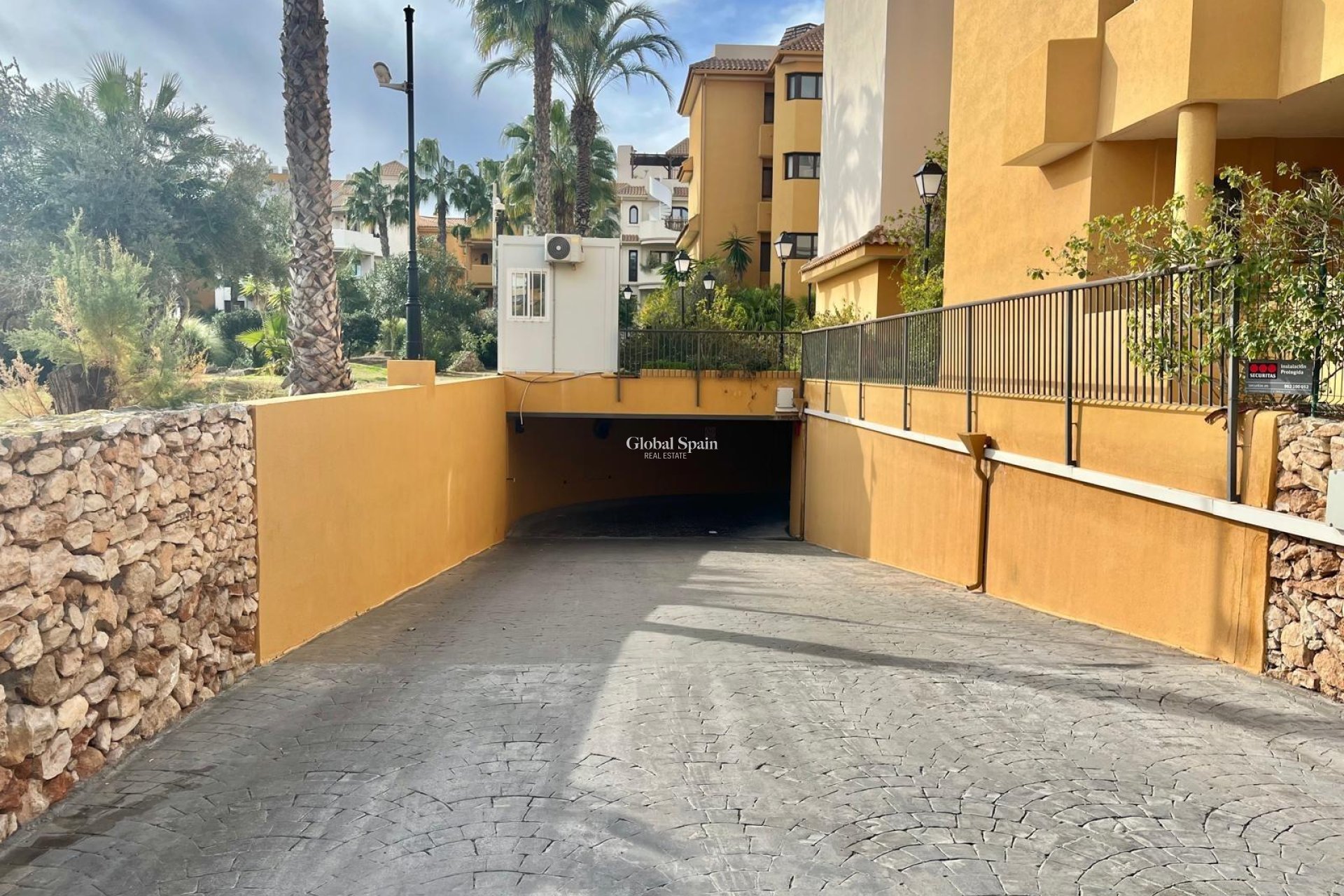 Wederverkoop - APPARTEMENT -
TORREVIEJA - Punta Prima