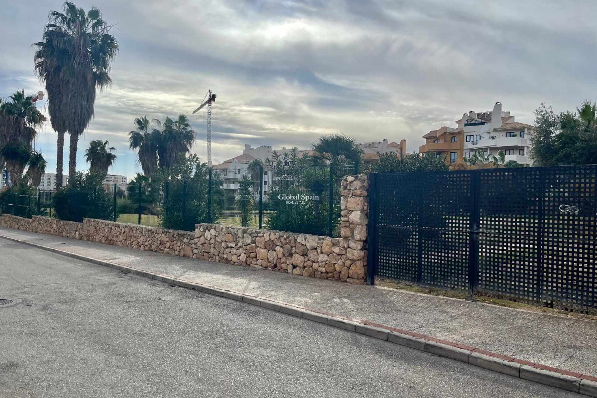 Wederverkoop - APPARTEMENT -
TORREVIEJA - Punta Prima