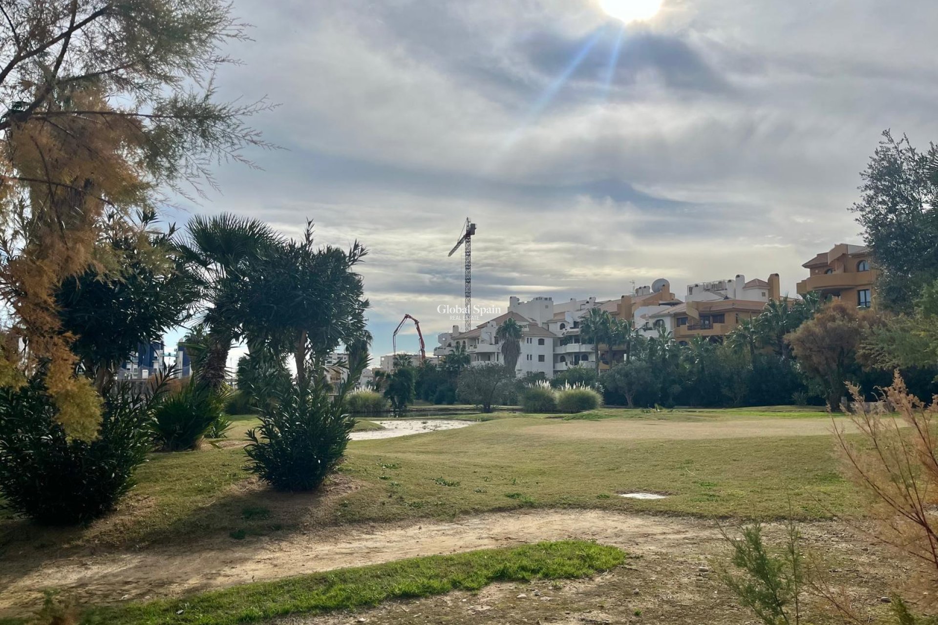 Wederverkoop - APPARTEMENT -
TORREVIEJA - Punta Prima