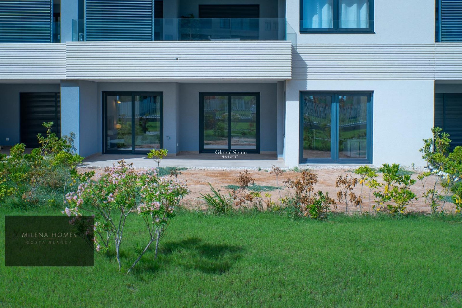 Wederverkoop - APPARTEMENT -
TORREVIEJA - Punta Prima