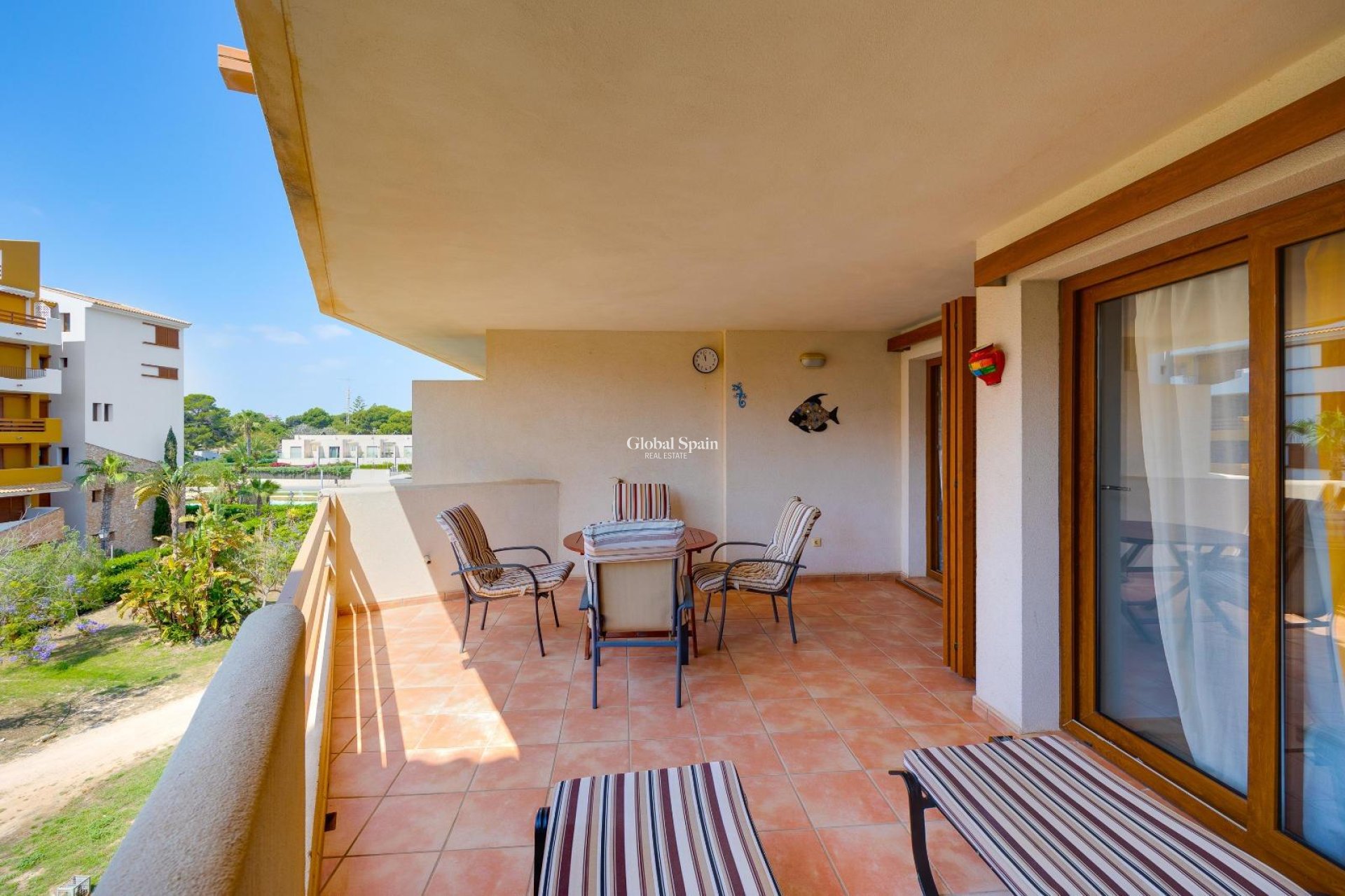 Wederverkoop - APPARTEMENT -
TORREVIEJA - Punta Prima