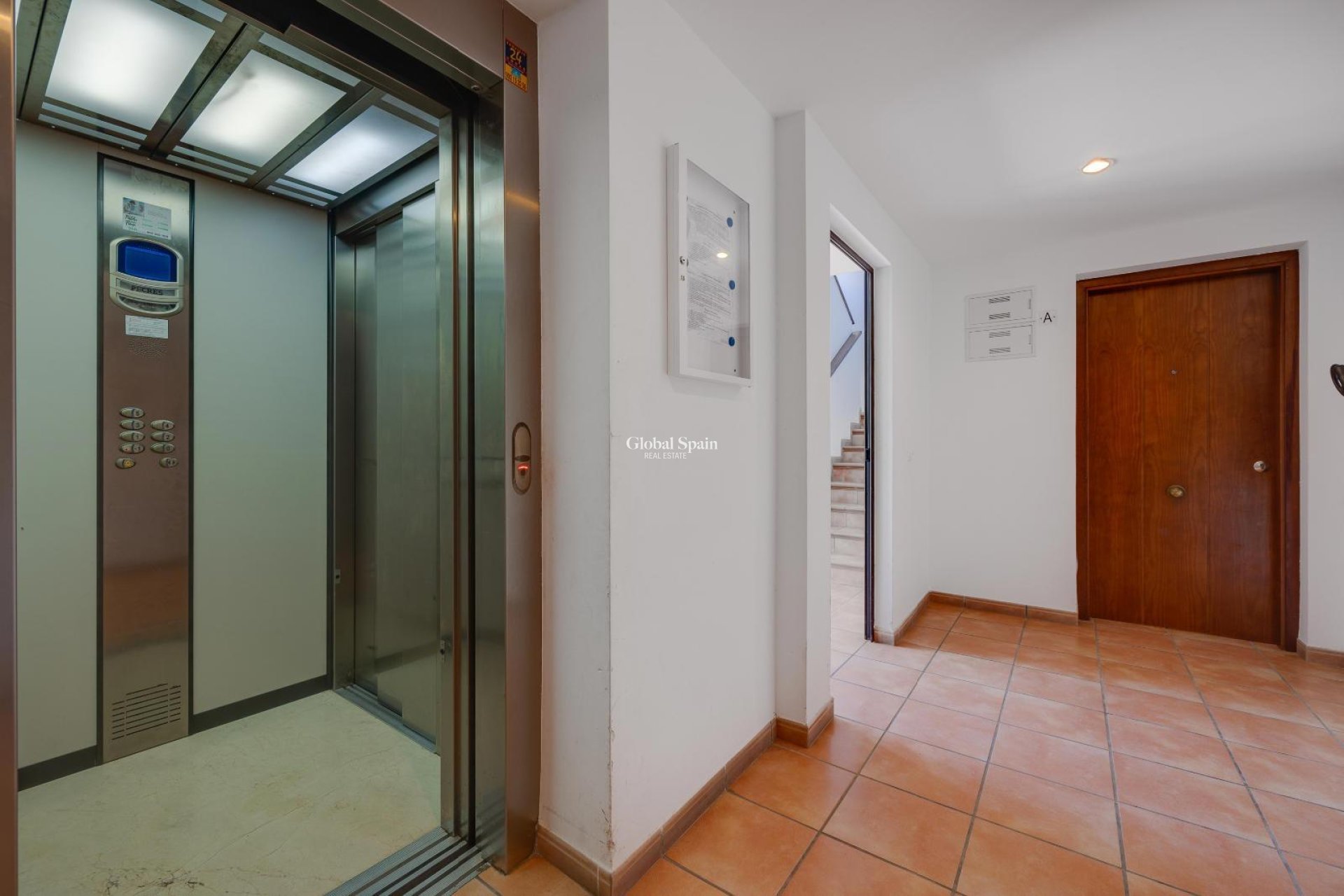 Wederverkoop - APPARTEMENT -
TORREVIEJA - Punta Prima