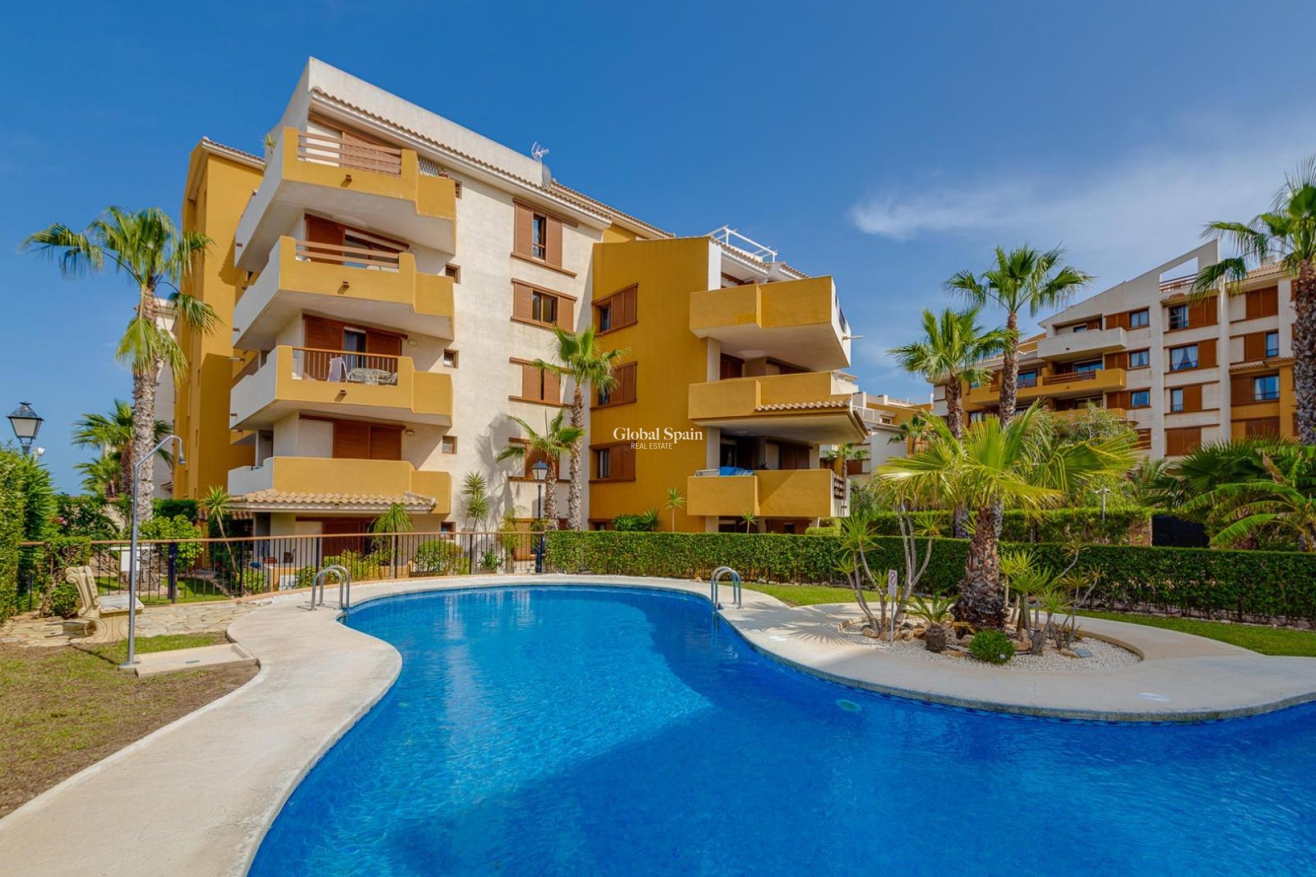 Wederverkoop - APPARTEMENT -
TORREVIEJA - Punta Prima