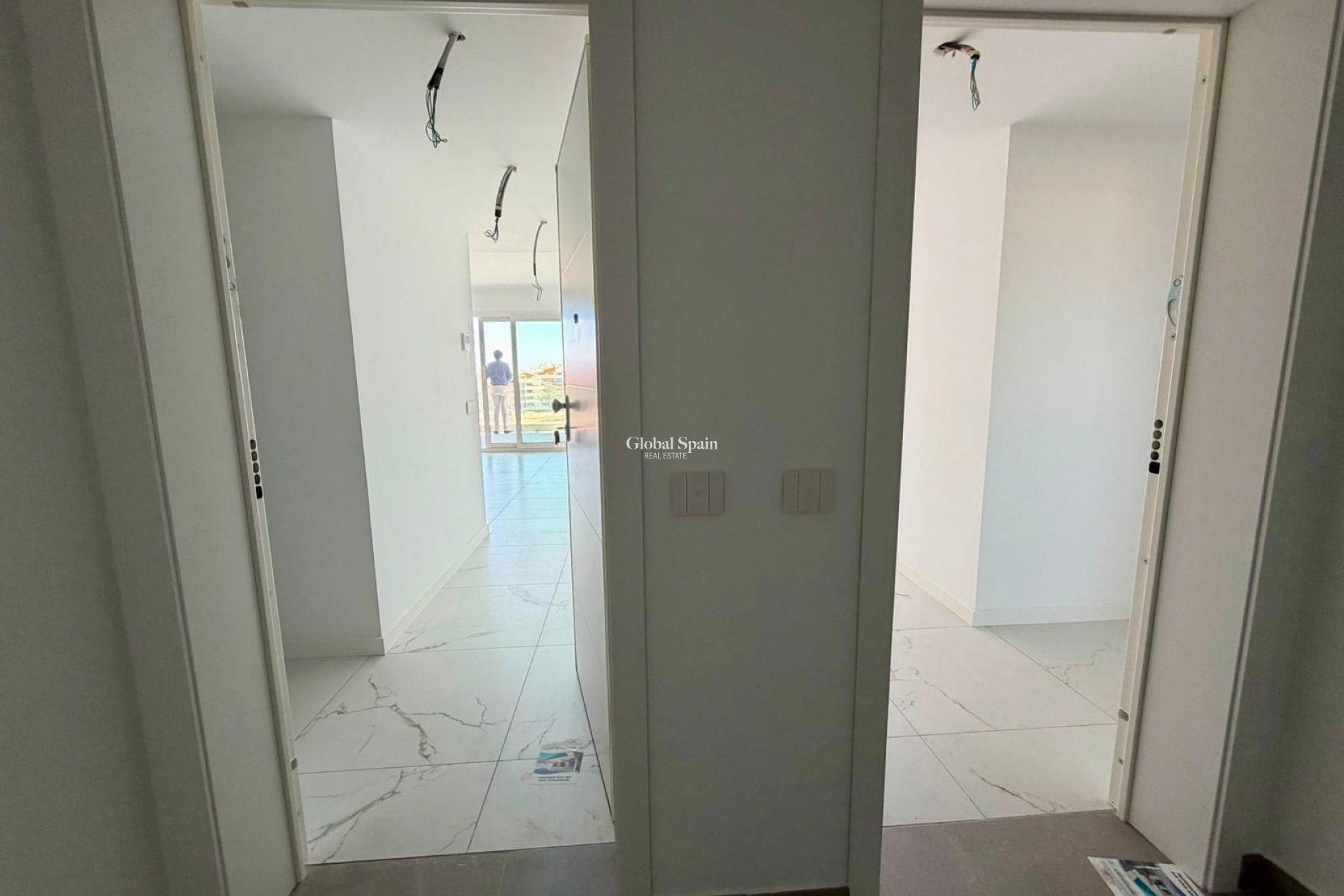 Wederverkoop - APPARTEMENT -
TORREVIEJA - Punta Prima