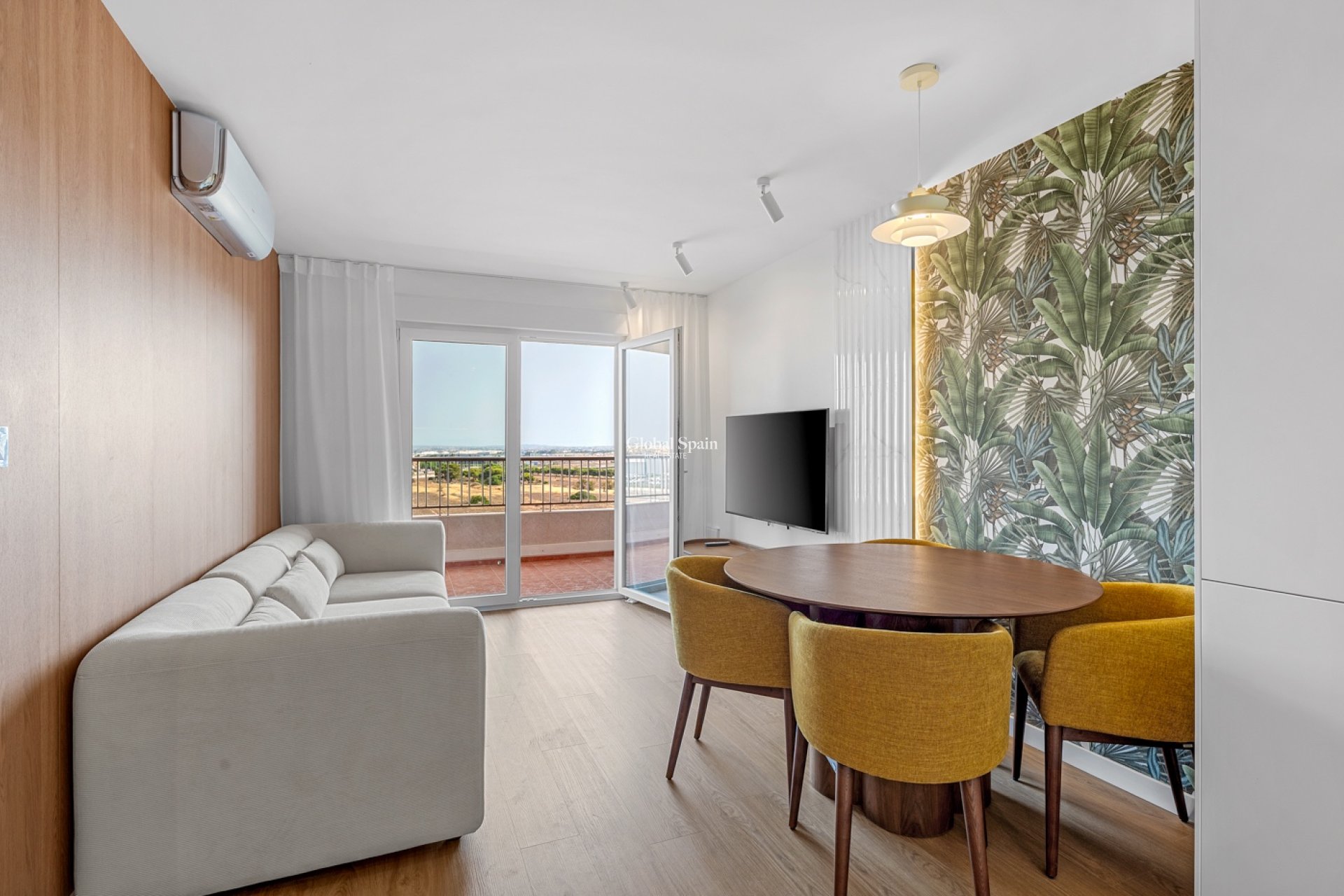 Wederverkoop - APPARTEMENT -
TORREVIEJA - Punta Prima