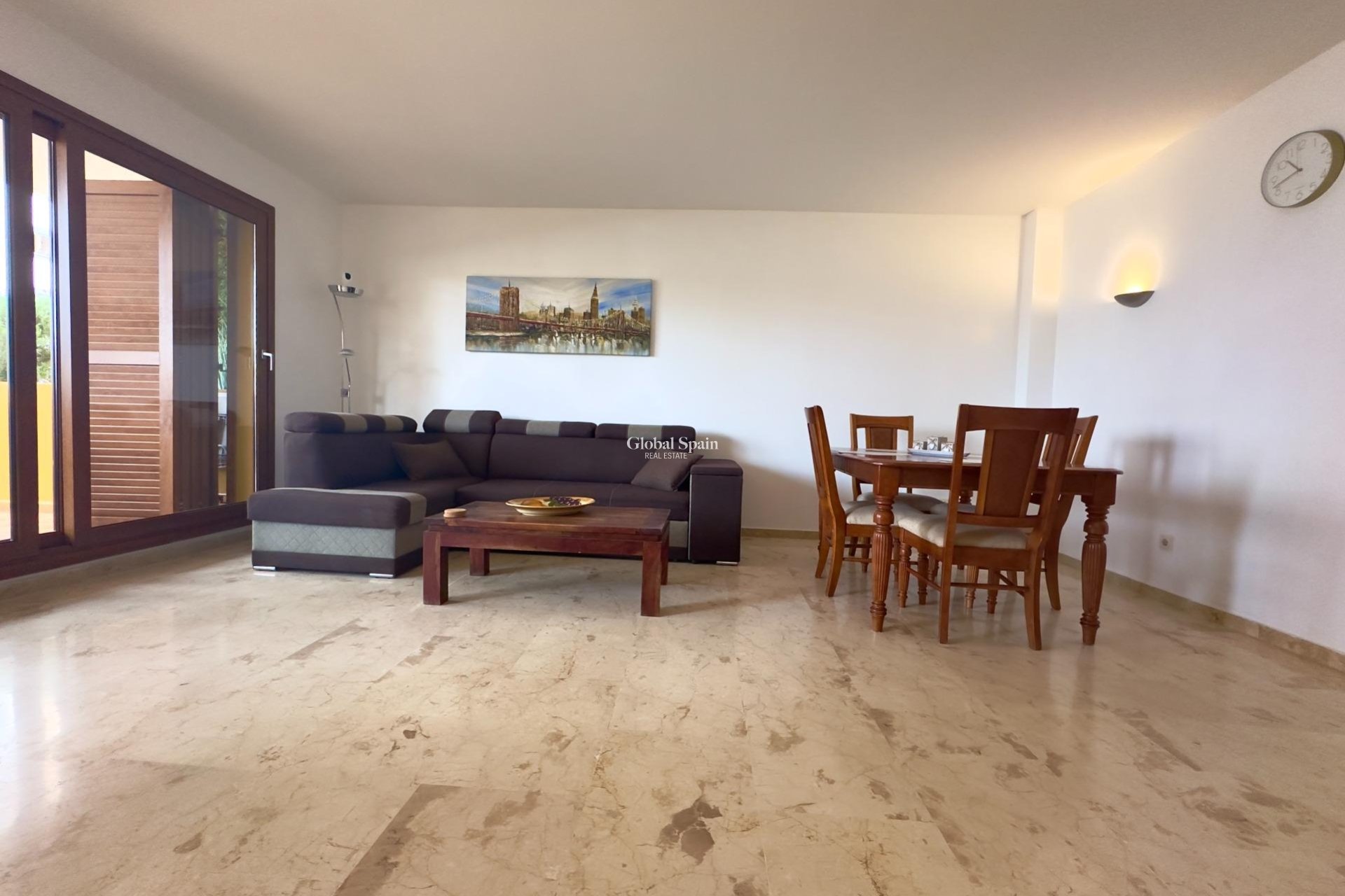 Wederverkoop - APPARTEMENT -
TORREVIEJA - Punta prima