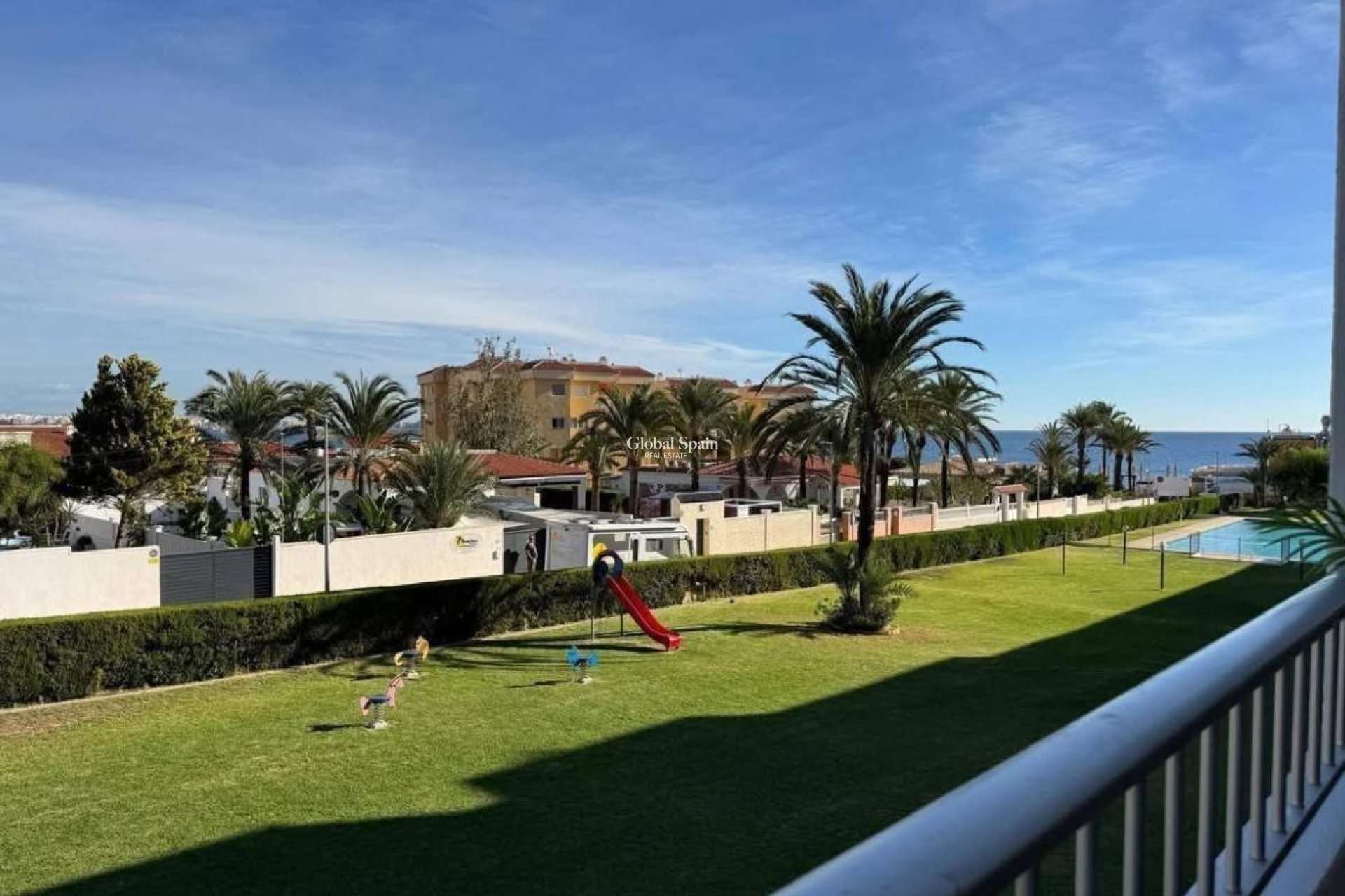 Wederverkoop - APPARTEMENT -
TORREVIEJA - Punta Prima