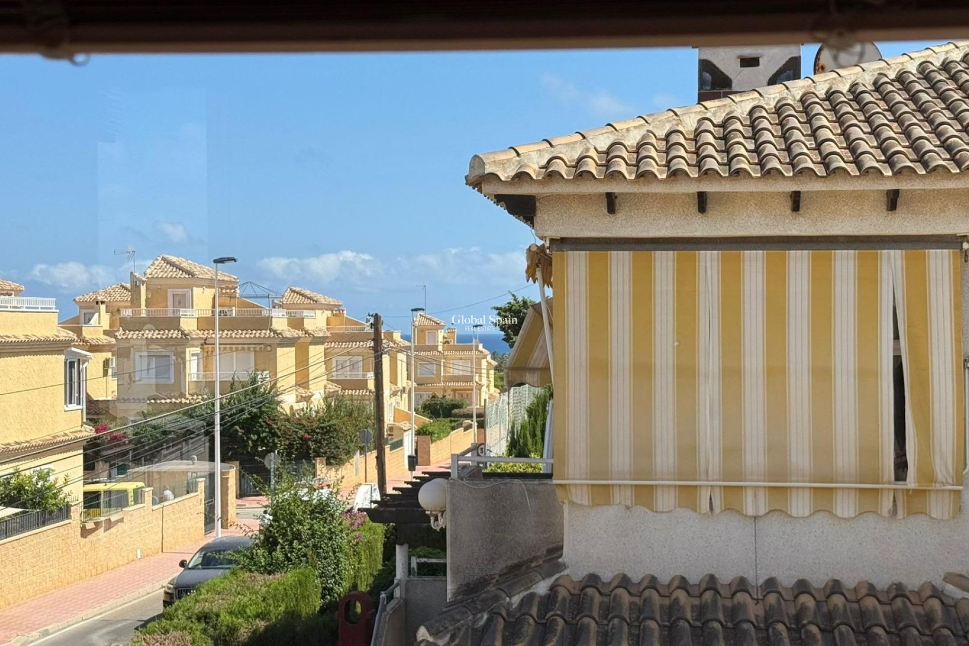 Wederverkoop - APPARTEMENT -
TORREVIEJA - Punta Prima
