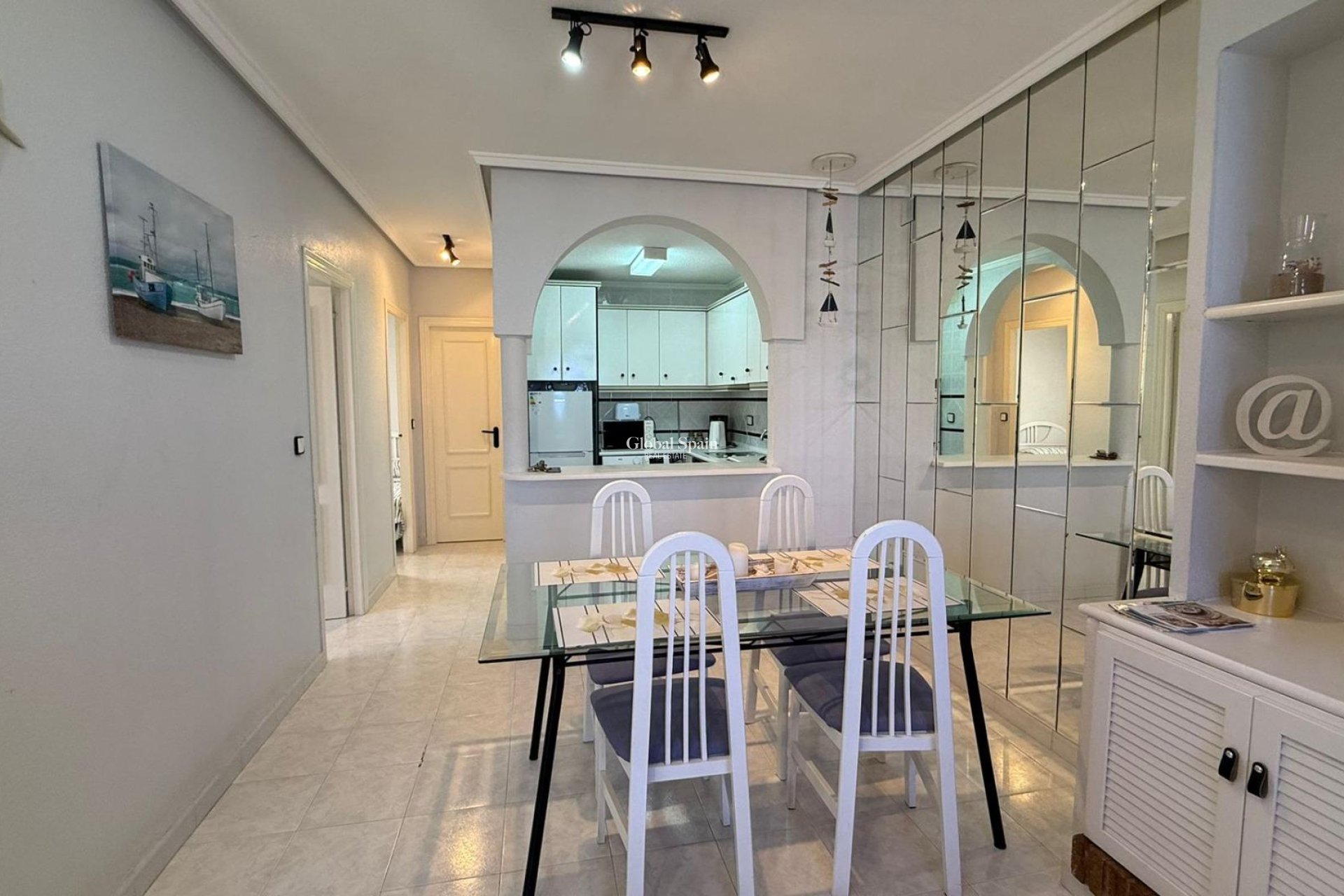 Wederverkoop - APPARTEMENT -
TORREVIEJA - Punta Prima
