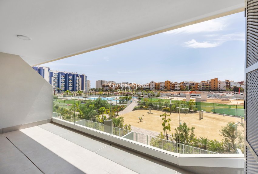 Wederverkoop - APPARTEMENT -
TORREVIEJA - Punta Prima