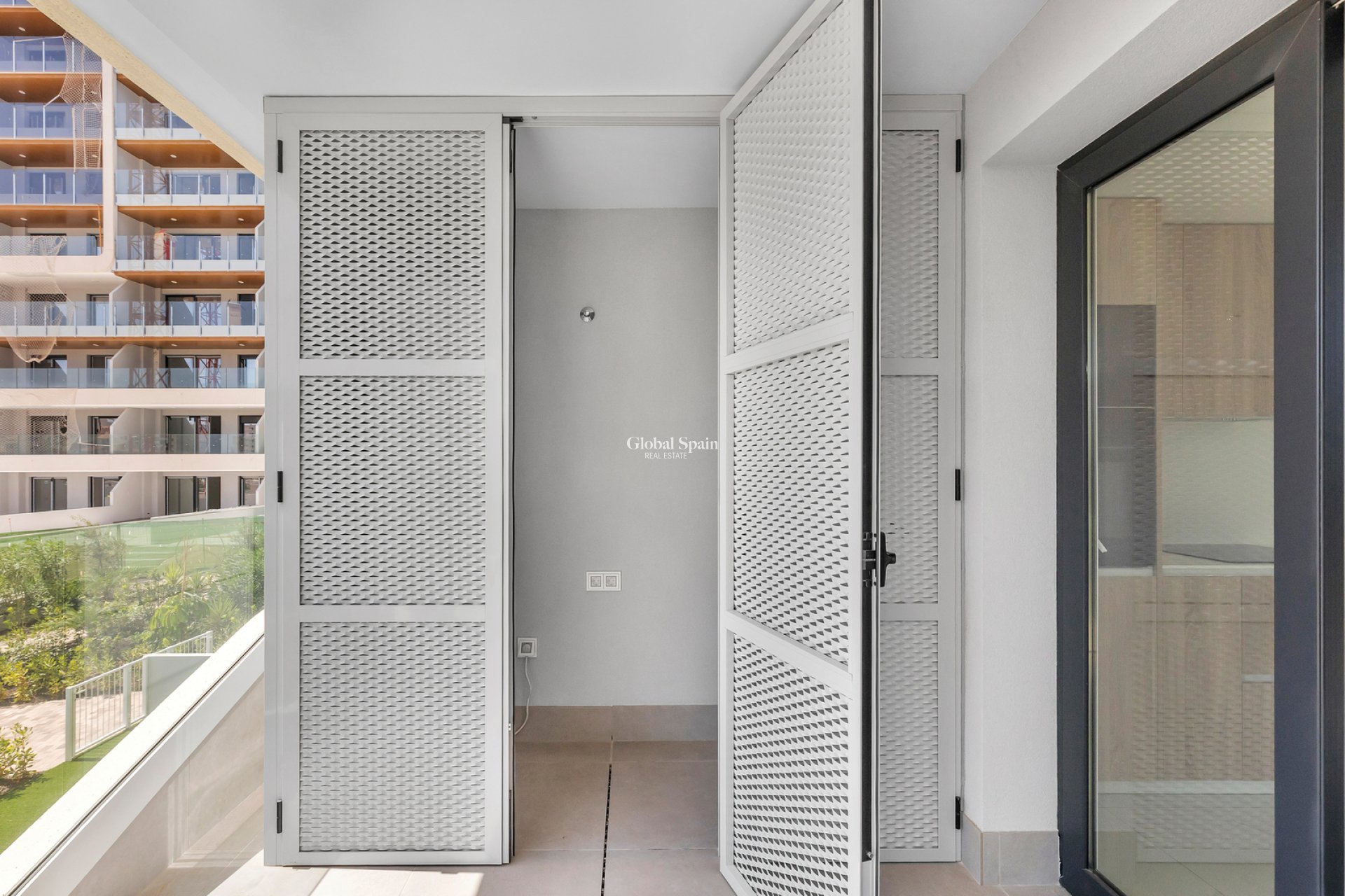 Wederverkoop - APPARTEMENT -
TORREVIEJA - Punta Prima