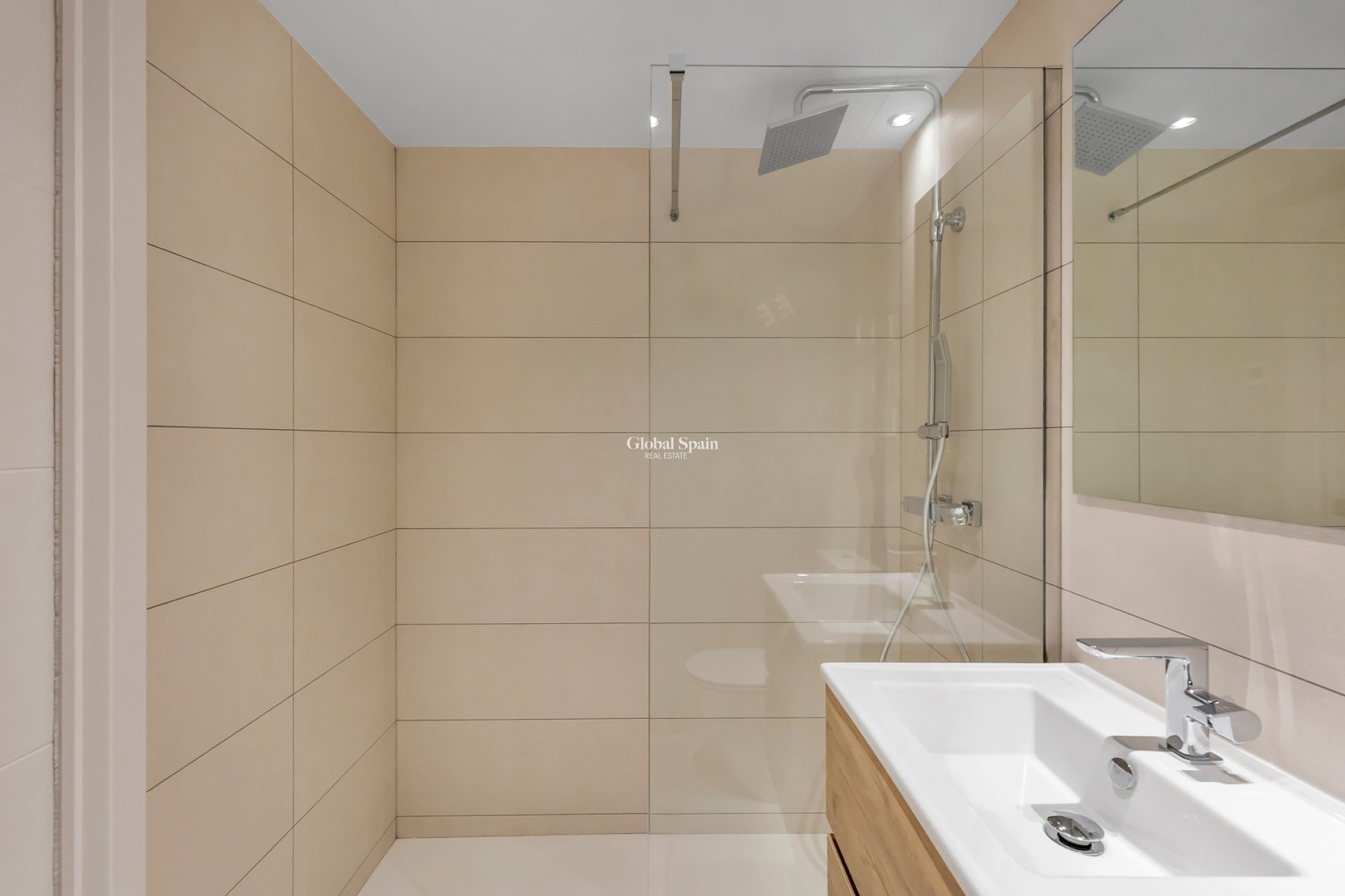 Wederverkoop - APPARTEMENT -
TORREVIEJA - Punta Prima