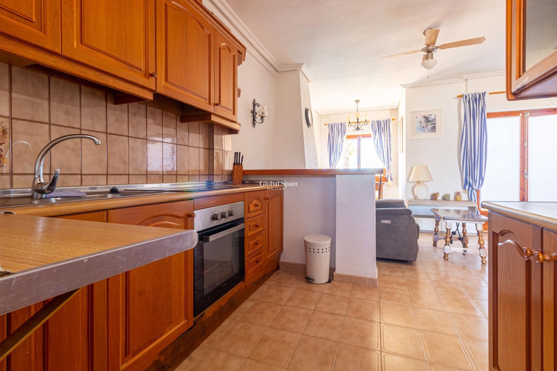 Wederverkoop - Appartement -
TORREVIEJA - Punta prima