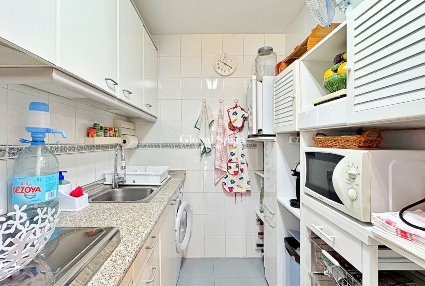 Wederverkoop - Appartement -
TORREVIEJA - Rocio del Mar