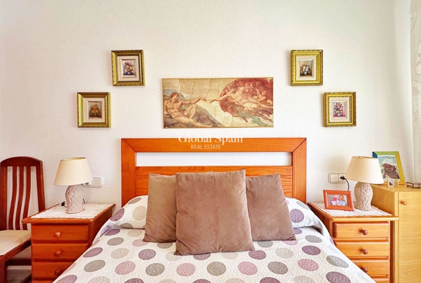 Wederverkoop - Appartement -
TORREVIEJA - Rocio del Mar