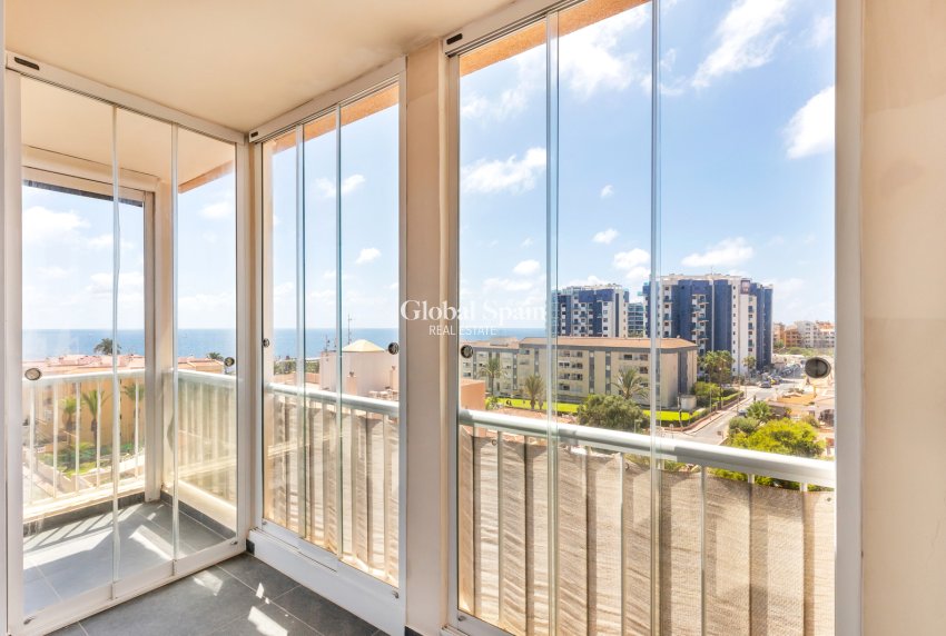 Wederverkoop - APPARTEMENT -
TORREVIEJA - Rocio del Mar