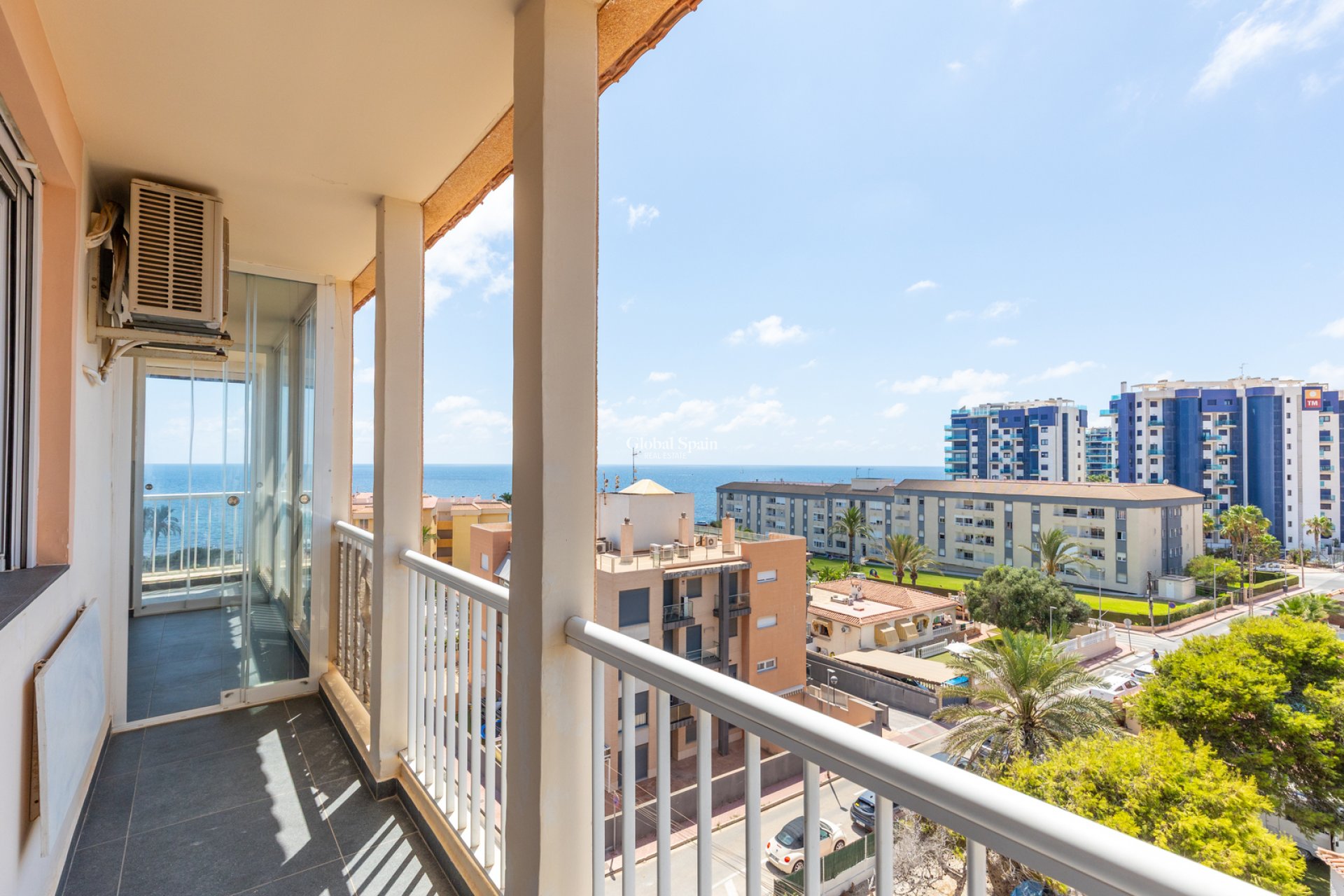 Wederverkoop - APPARTEMENT -
TORREVIEJA - Rocio del Mar