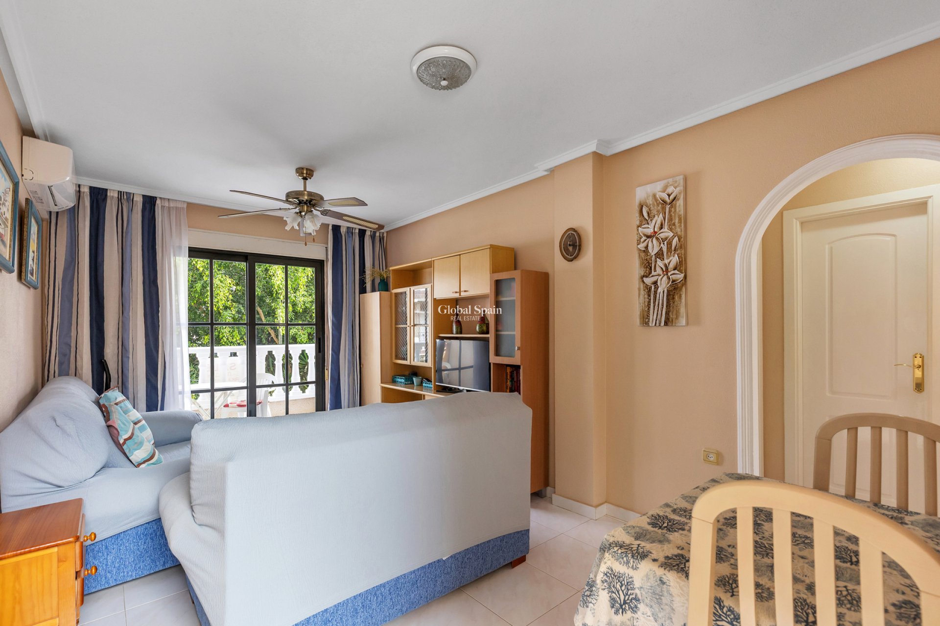 Wederverkoop - APPARTEMENT -
TORREVIEJA - Rocio del Mar