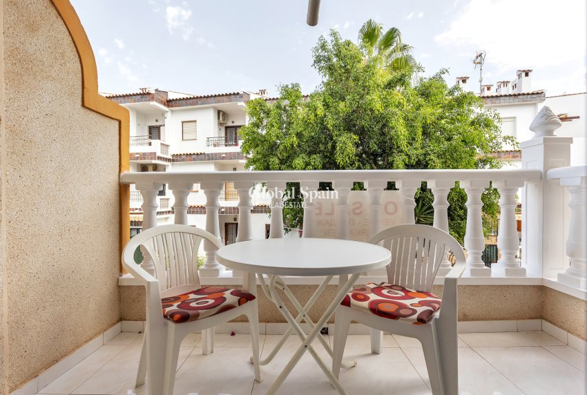 Wederverkoop - APPARTEMENT -
TORREVIEJA - Rocio del Mar