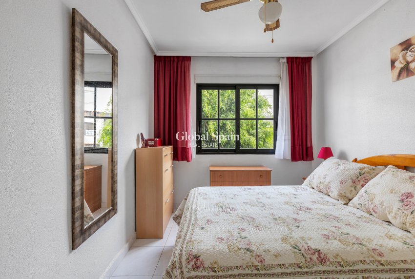 Wederverkoop - APPARTEMENT -
TORREVIEJA - Rocio del Mar