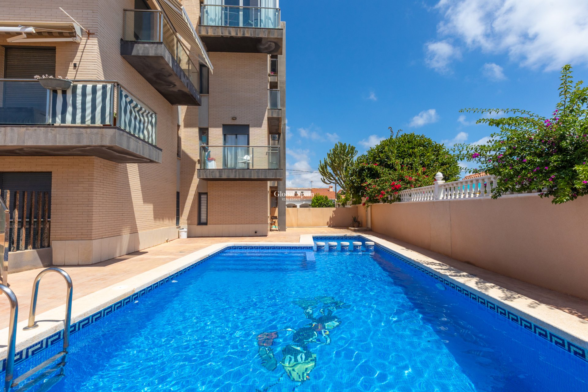 Wederverkoop - APPARTEMENT -
TORREVIEJA - Rocio del Mar