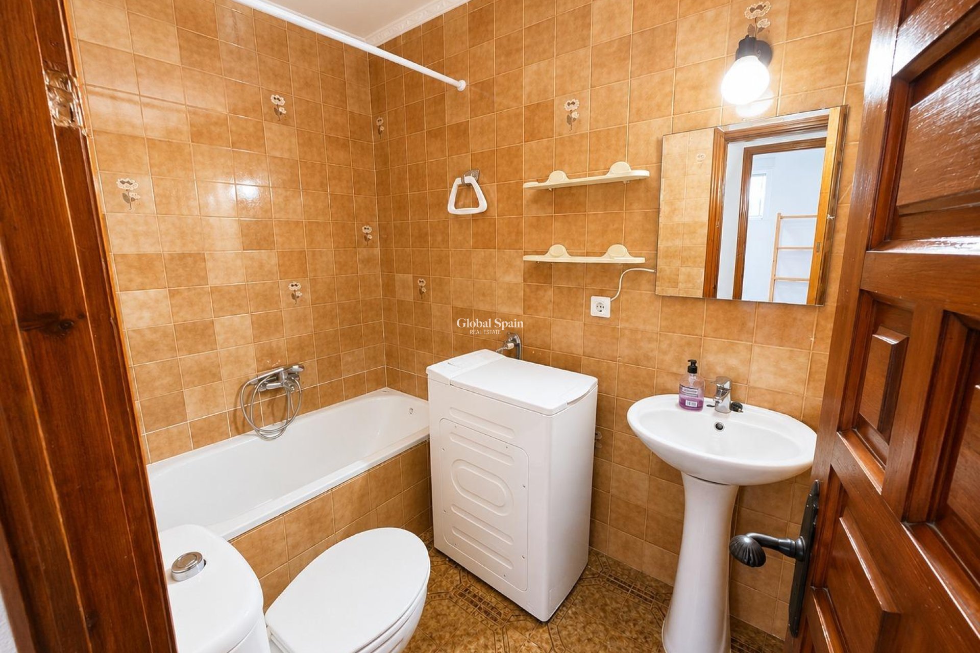 Wederverkoop - APPARTEMENT -
TORREVIEJA - Torre del moro