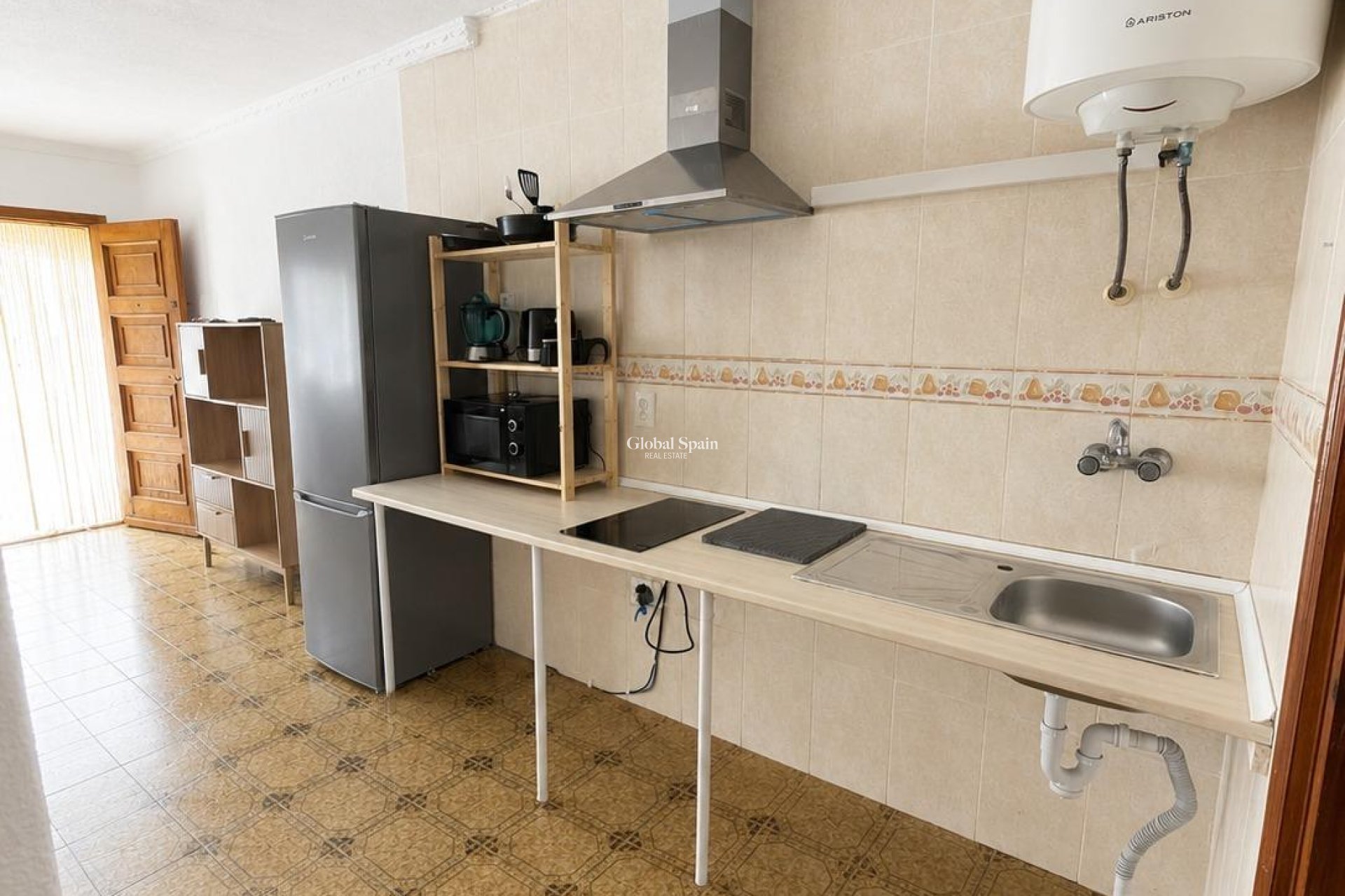 Wederverkoop - APPARTEMENT -
TORREVIEJA - Torre del moro