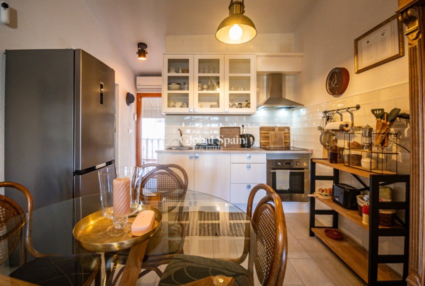 Wederverkoop - Appartement -
TORREVIEJA - Torre la mata