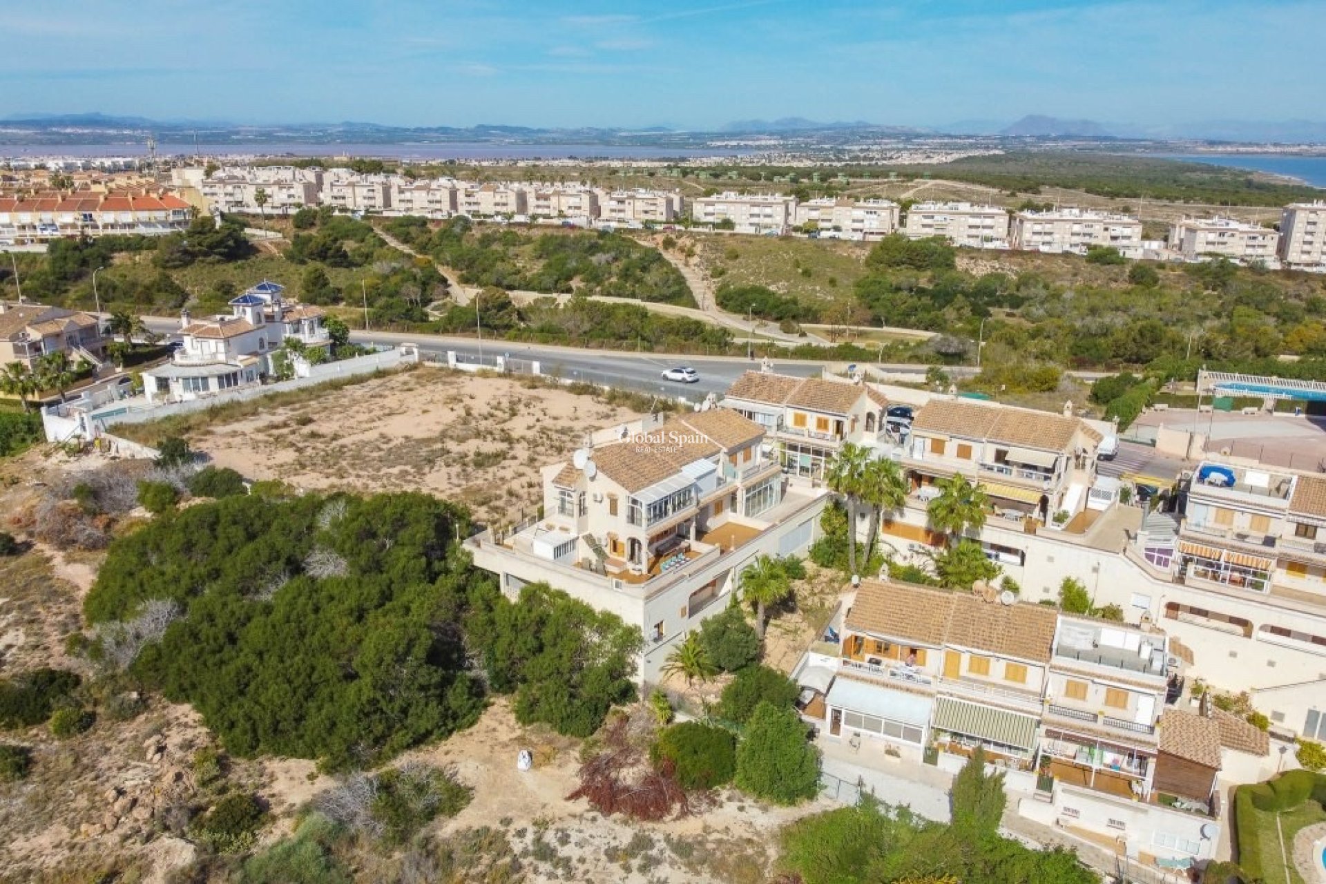 Wederverkoop - Appartement -
TORREVIEJA - Torreblanca