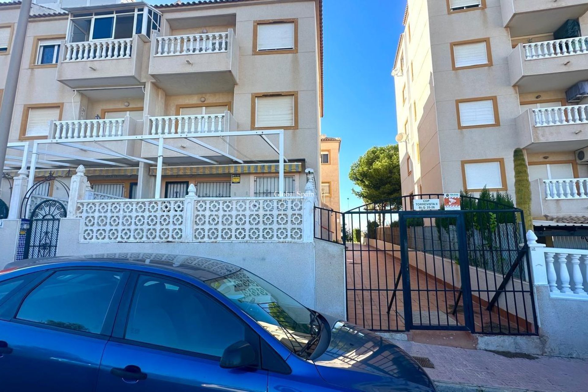 Wederverkoop - APPARTEMENT -
TORREVIEJA - Torreblanca