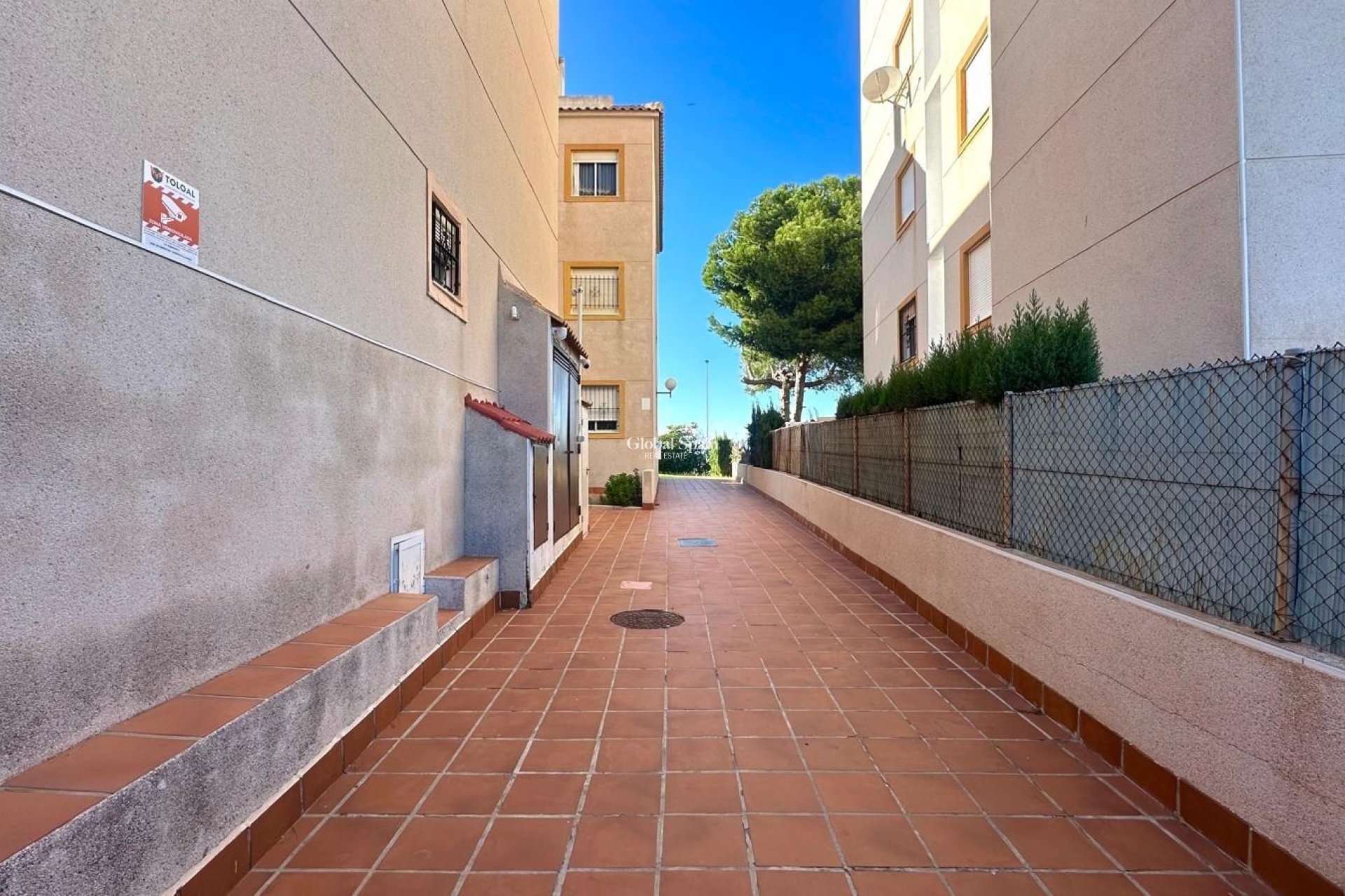 Wederverkoop - APPARTEMENT -
TORREVIEJA - Torreblanca