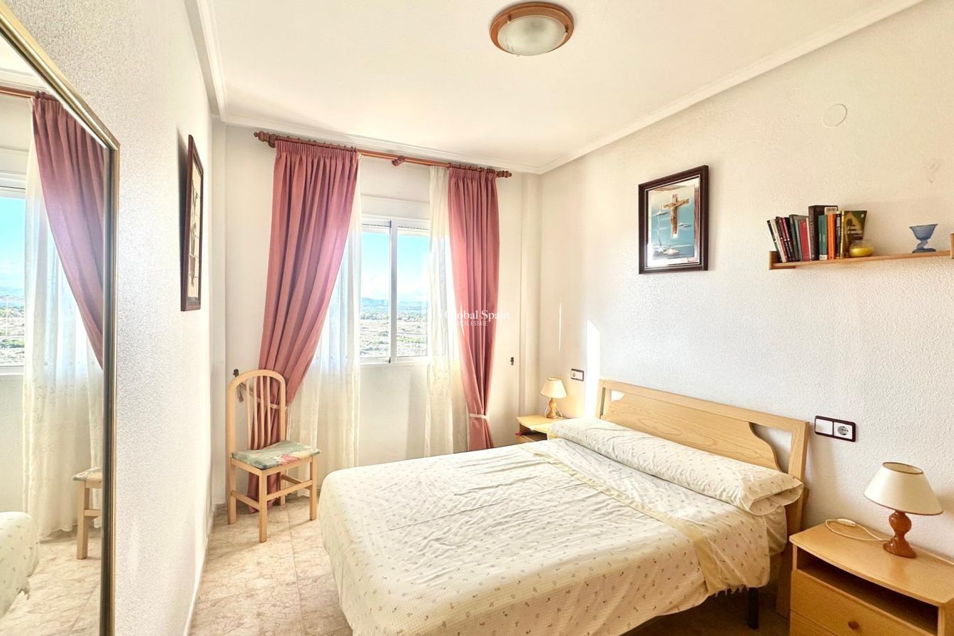 Wederverkoop - APPARTEMENT -
TORREVIEJA - Torreblanca