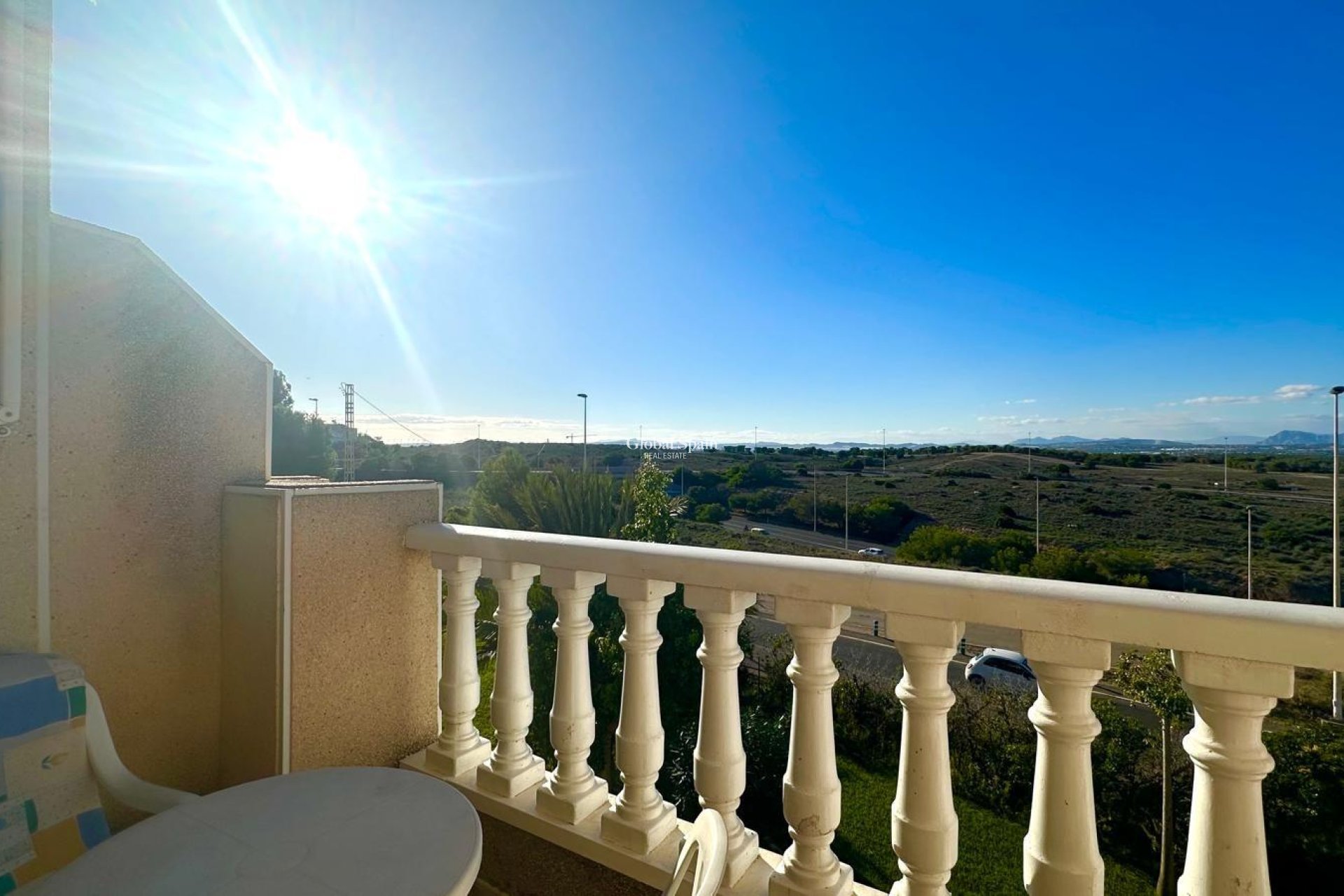 Wederverkoop - APPARTEMENT -
TORREVIEJA - Torreblanca