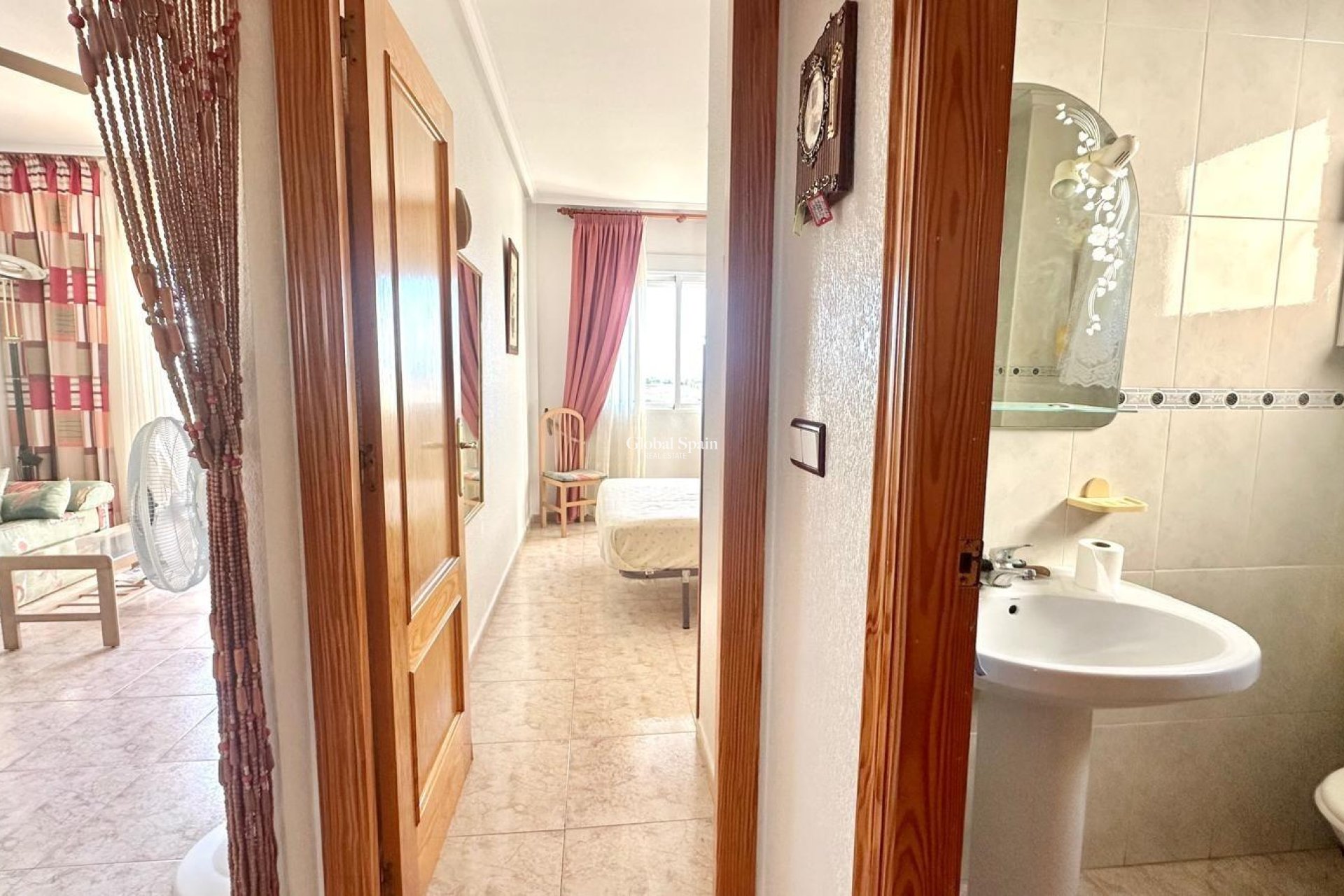 Wederverkoop - APPARTEMENT -
TORREVIEJA - Torreblanca