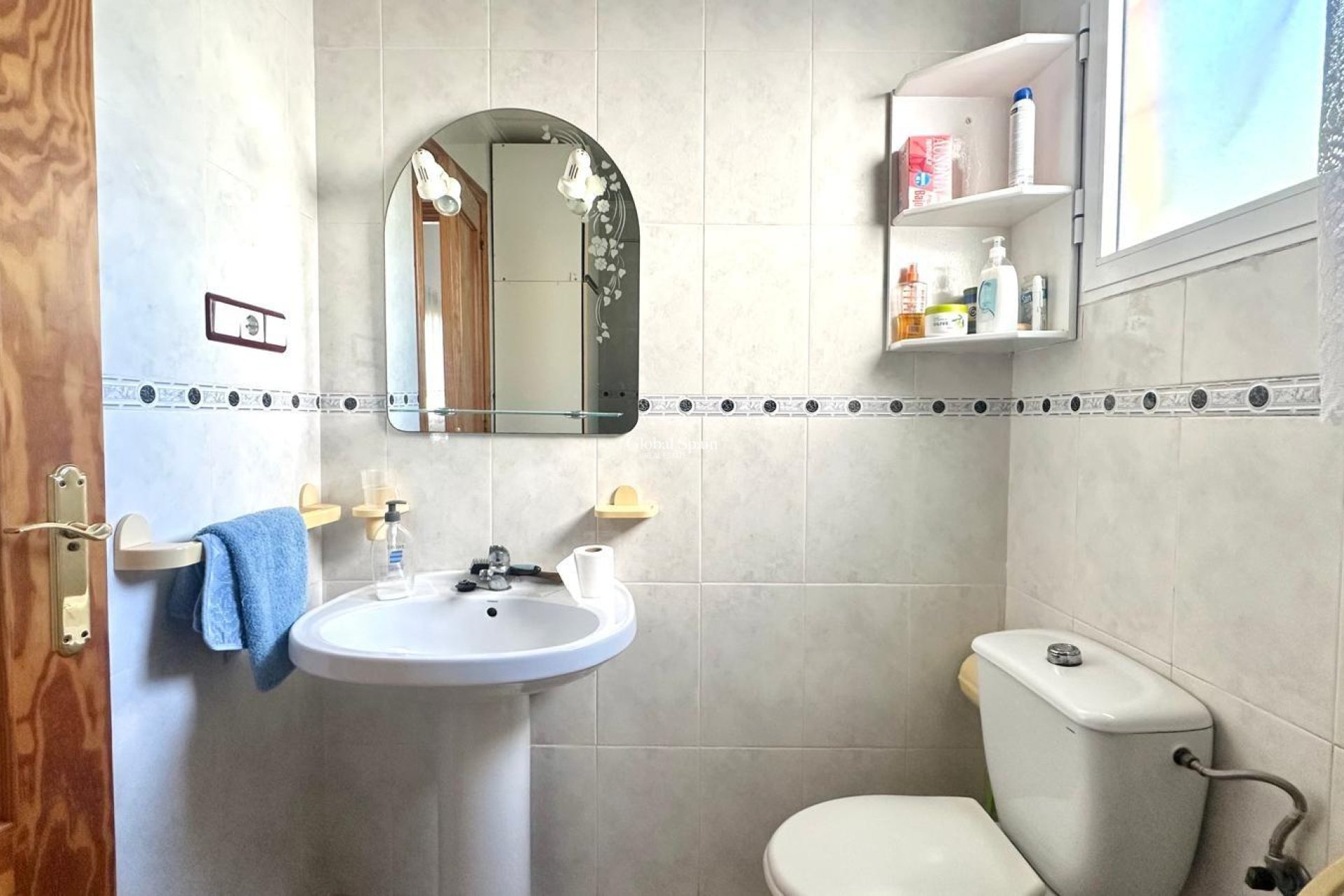 Wederverkoop - APPARTEMENT -
TORREVIEJA - Torreblanca