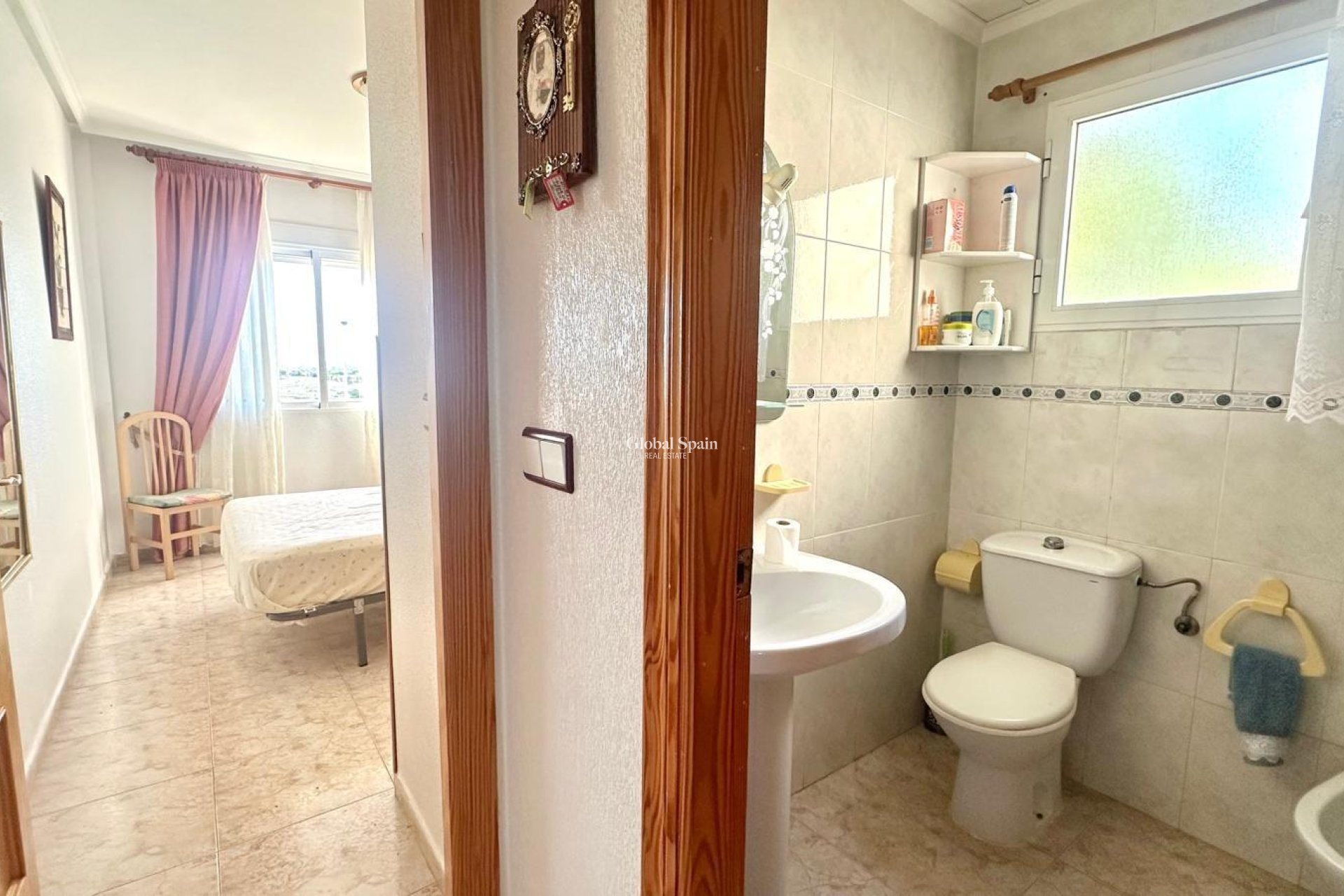 Wederverkoop - APPARTEMENT -
TORREVIEJA - Torreblanca