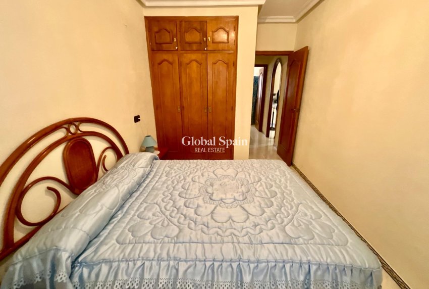 Wederverkoop - APPARTEMENT -
TORREVIEJA - Torreblanca