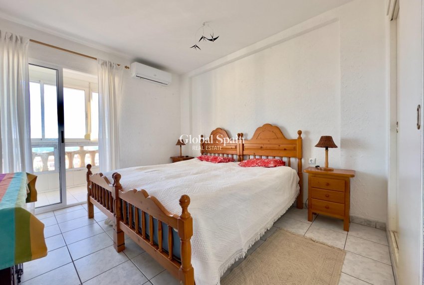 Wederverkoop - APPARTEMENT -
TORREVIEJA - Torreblanca