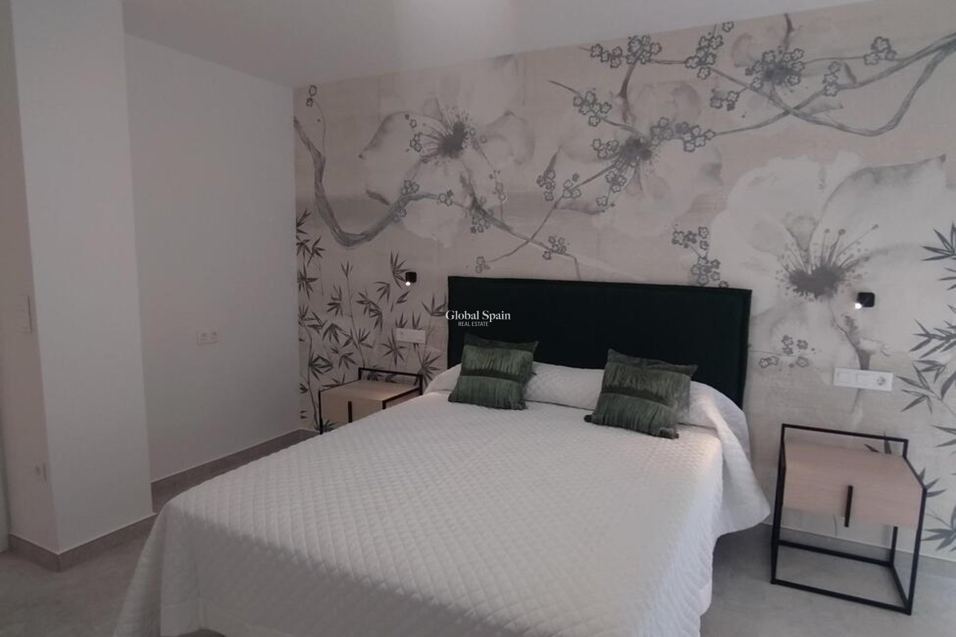 Wederverkoop - APPARTEMENT -
TORREVIEJA - Torreblanca