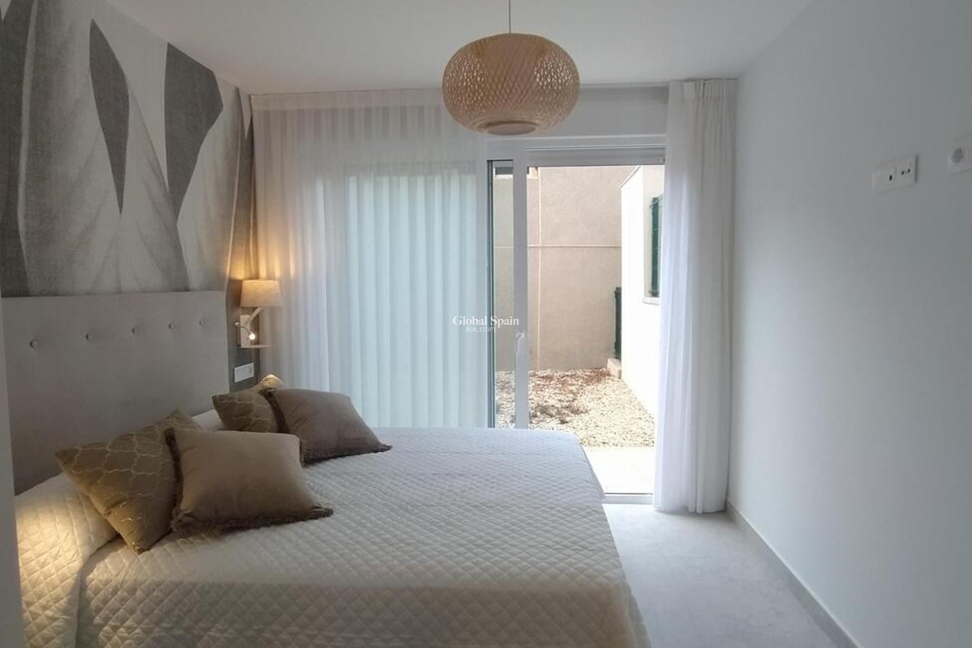 Wederverkoop - APPARTEMENT -
TORREVIEJA - Torreblanca