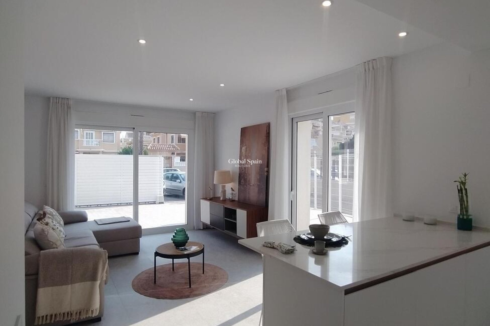 Wederverkoop - APPARTEMENT -
TORREVIEJA - Torreblanca