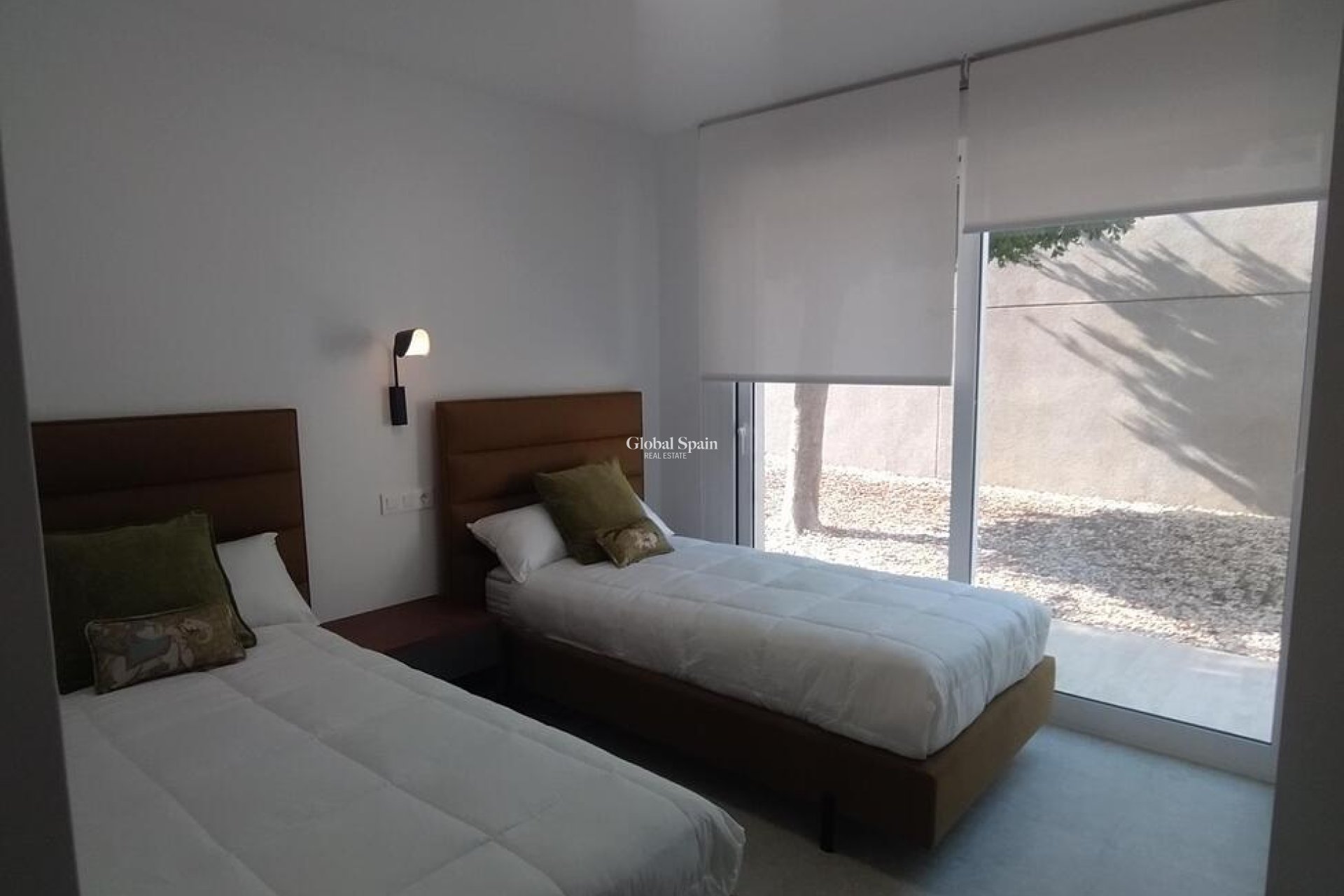 Wederverkoop - APPARTEMENT -
TORREVIEJA - Torreblanca