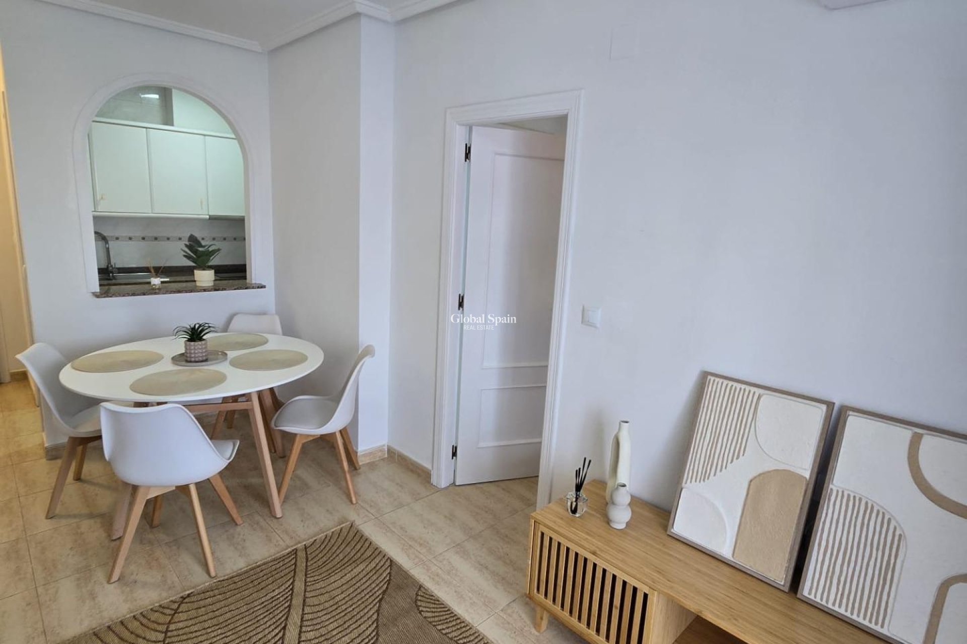 Wederverkoop - APPARTEMENT -
TORREVIEJA - Torreblanca