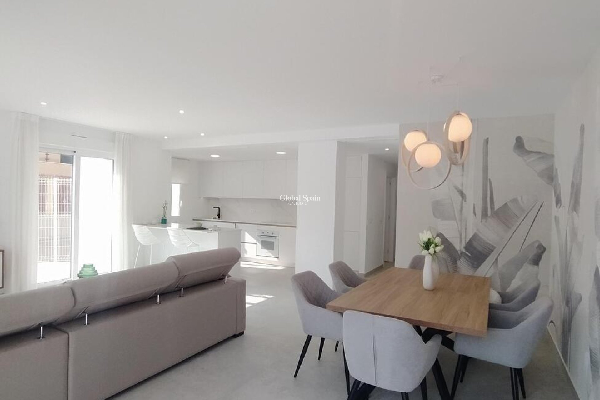 Wederverkoop - APPARTEMENT -
TORREVIEJA - Torreblanca